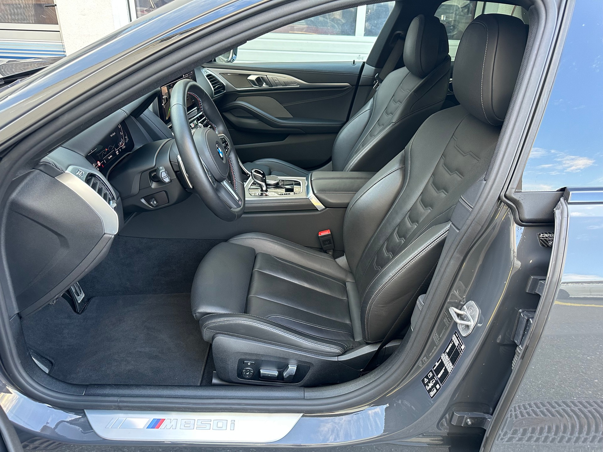 BMW M850i xDrive Steptronic-image-7
