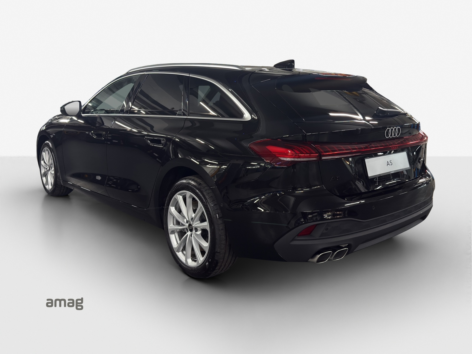 AUDI A5 Avant TDI quattro 150 kW Attraction S tronic-image-2