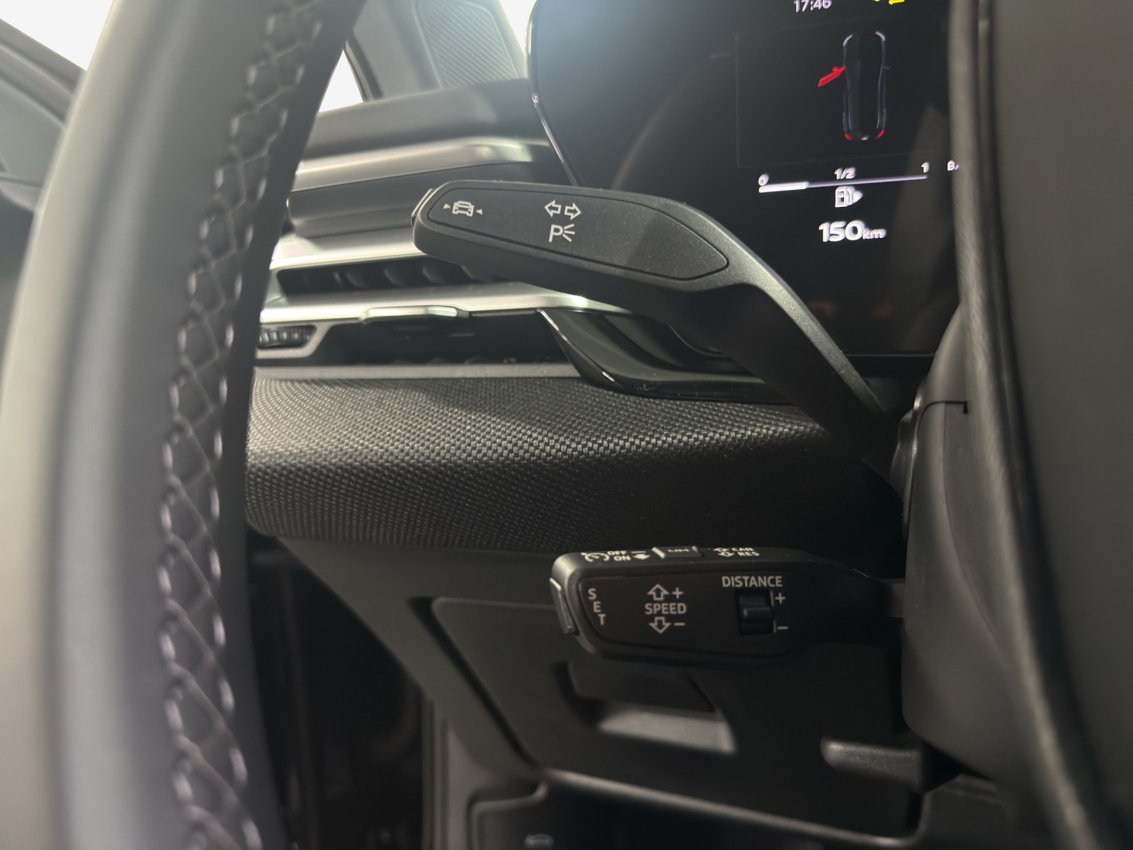 AUDI A5 Avant TDI quattro 150 kW Attraction S tronic-image-13