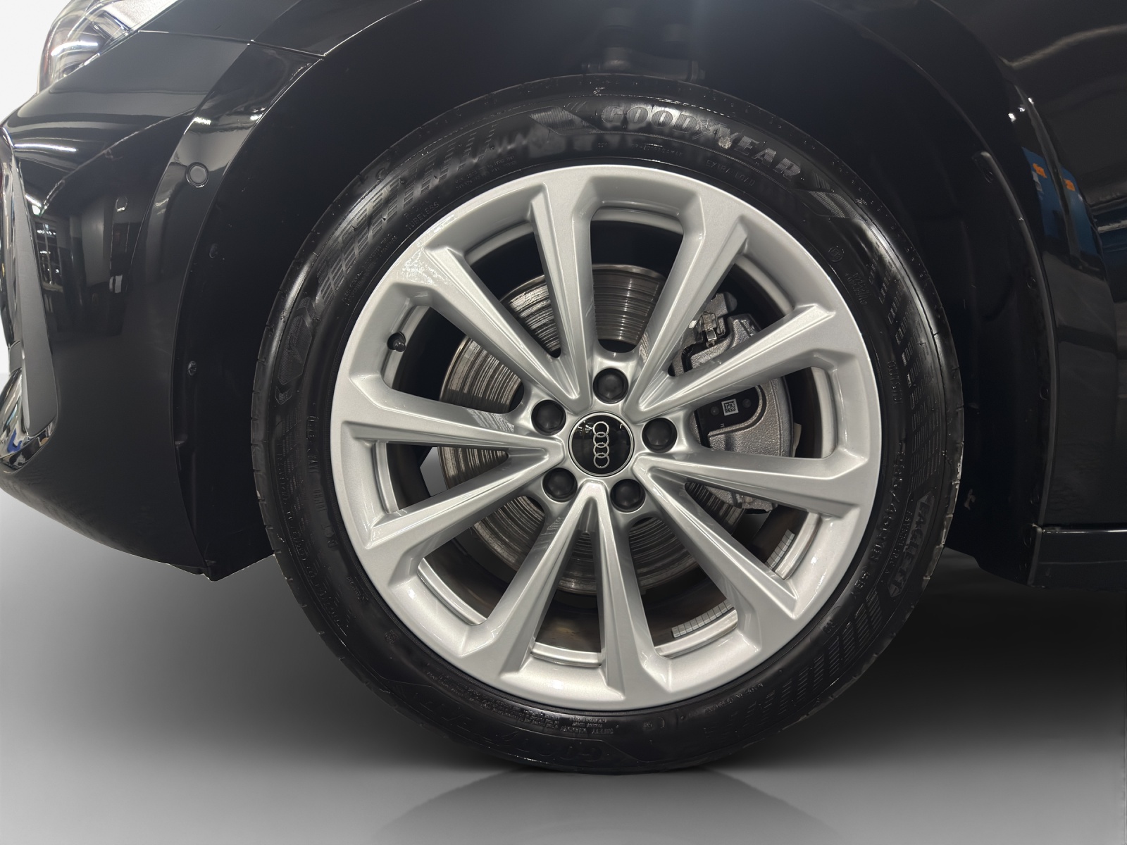 AUDI A5 Avant TDI quattro 150 kW Attraction S tronic-image-12