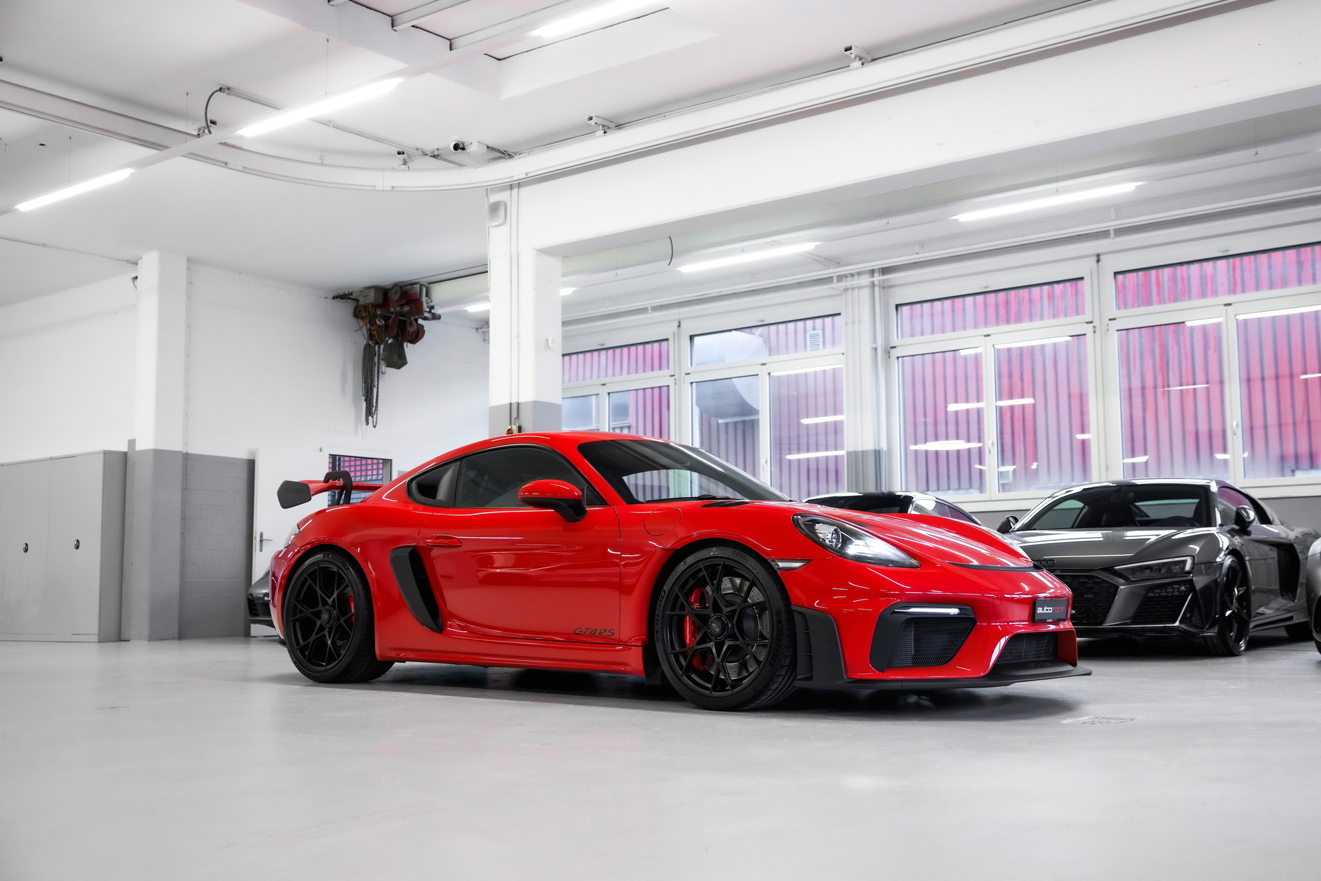 PORSCHE Cayman 718 GT4 RS PDK