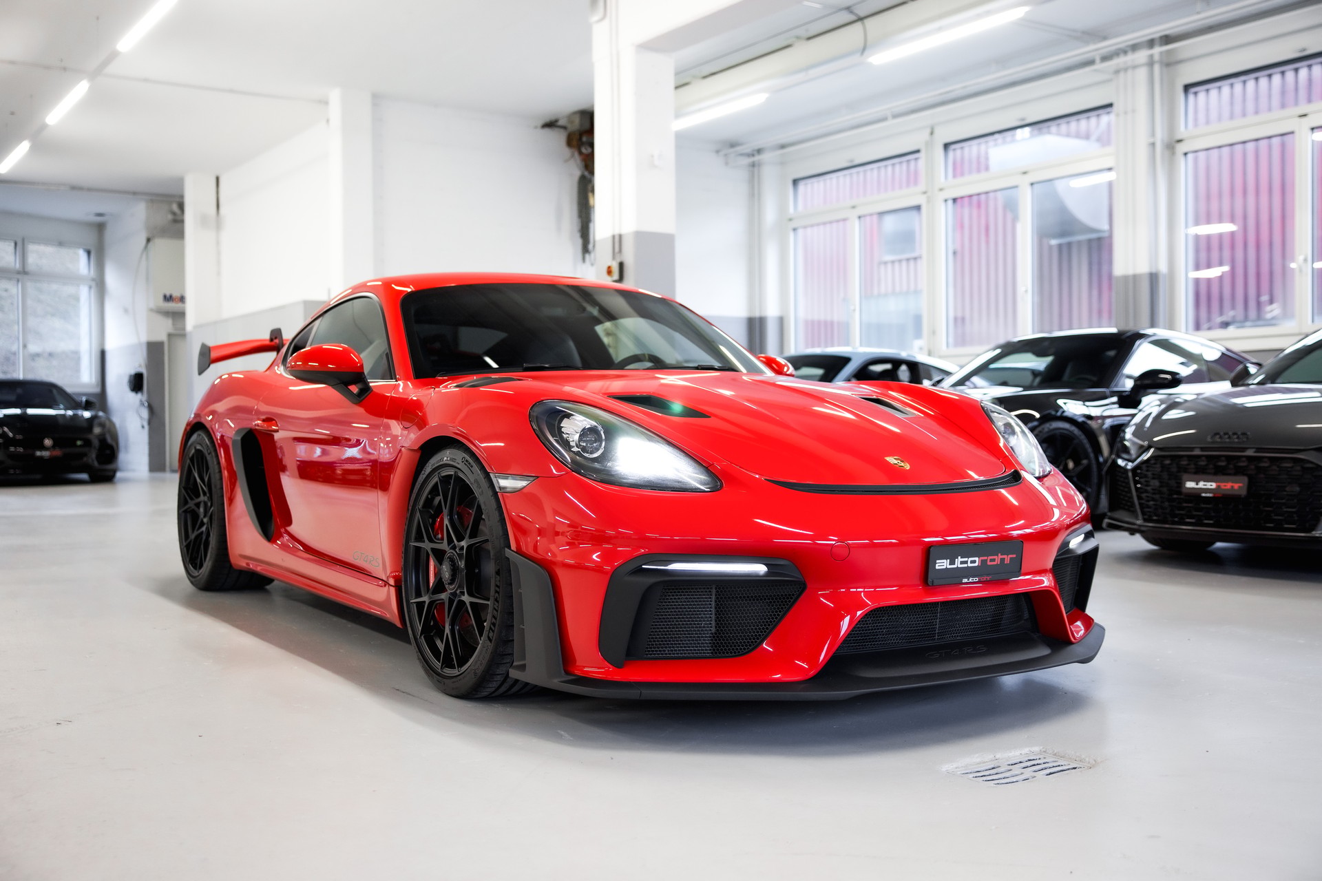 PORSCHE Cayman 718 GT4 RS PDK-showroom-element-2