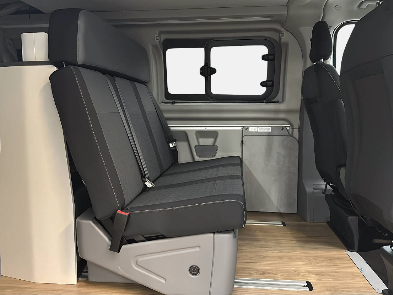 FORD Transit C Nugget 320 L2 2.0 EcoBlue 170 Titanium-image-12