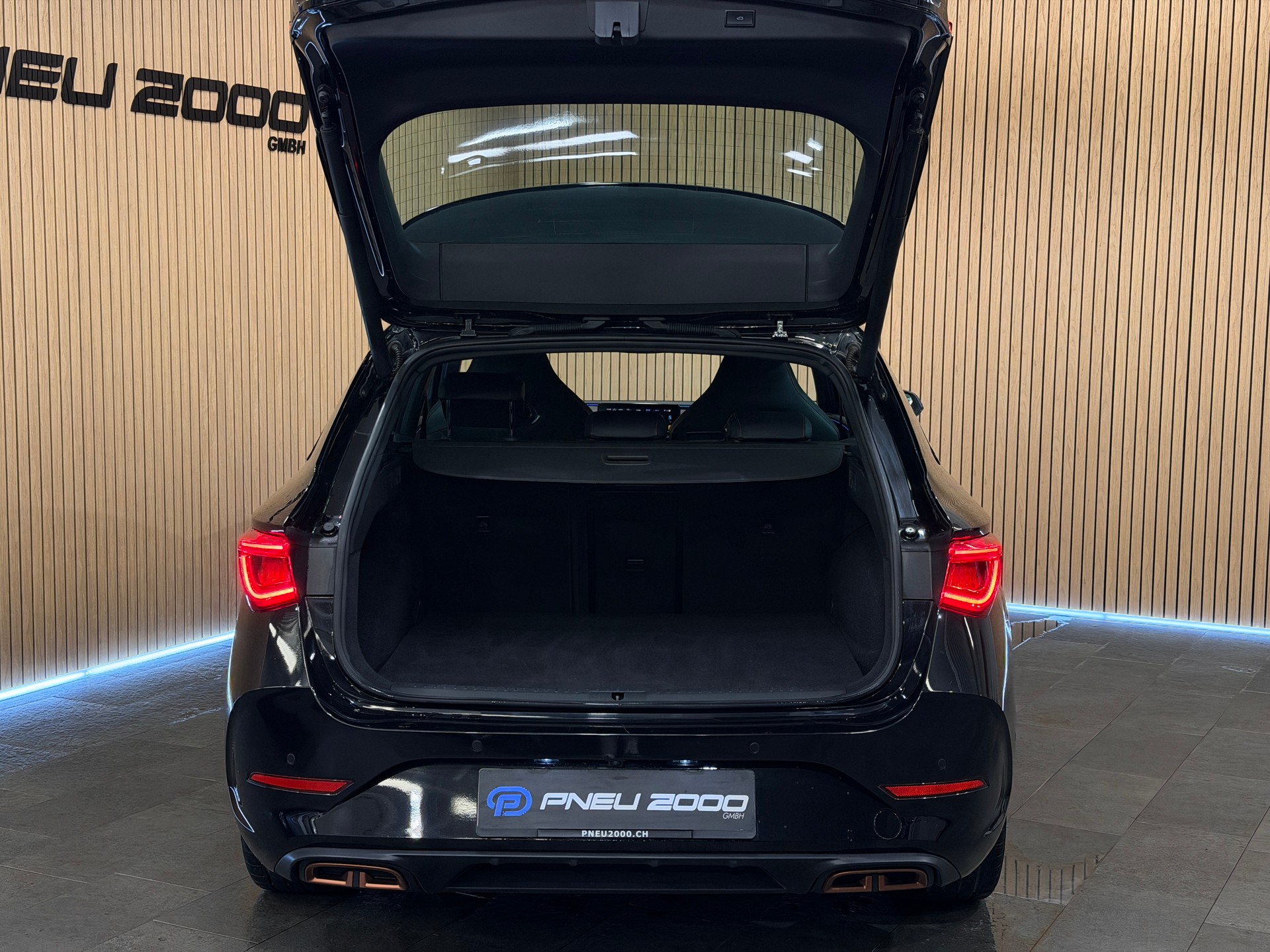 CUPRA LEON ST 1.4 e-HYBRID pHEV DSG-image-4