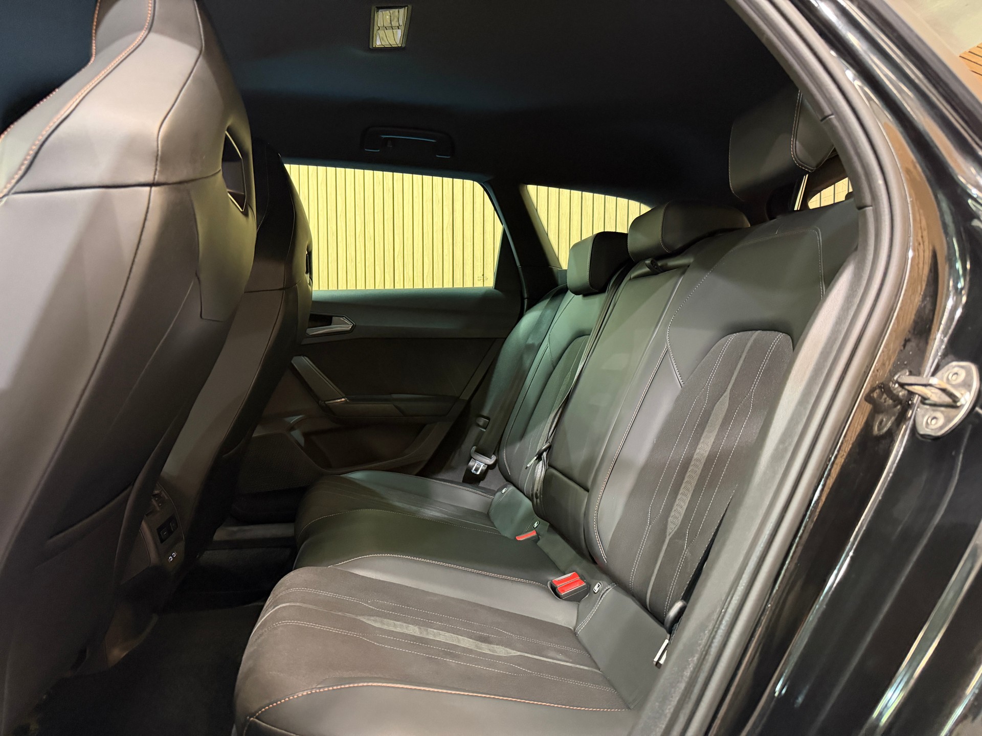 CUPRA LEON ST 1.4 e-HYBRID pHEV DSG-image-17