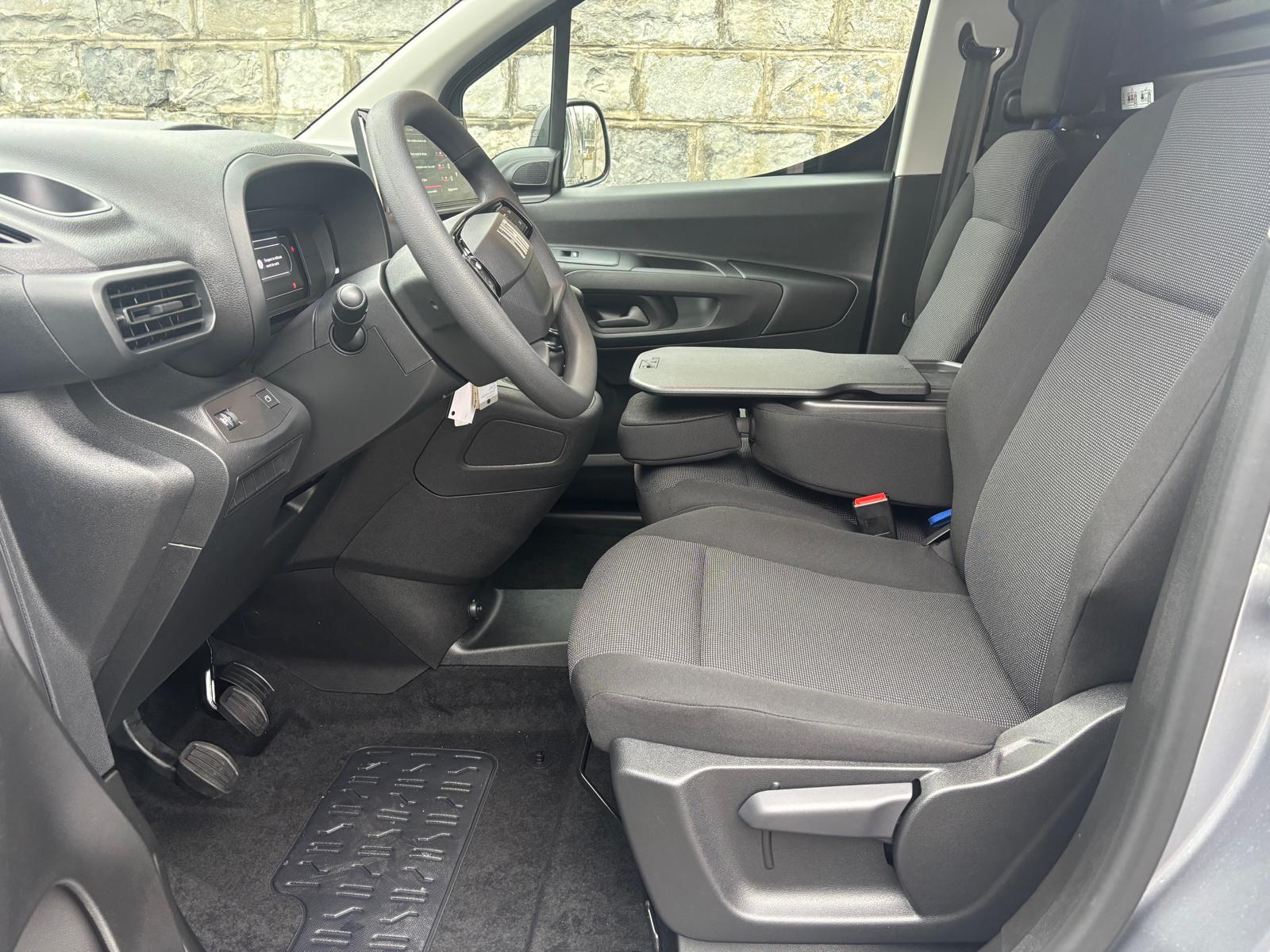 FIAT Doblo 1.5 BlueHDi L1 650kg-image-5