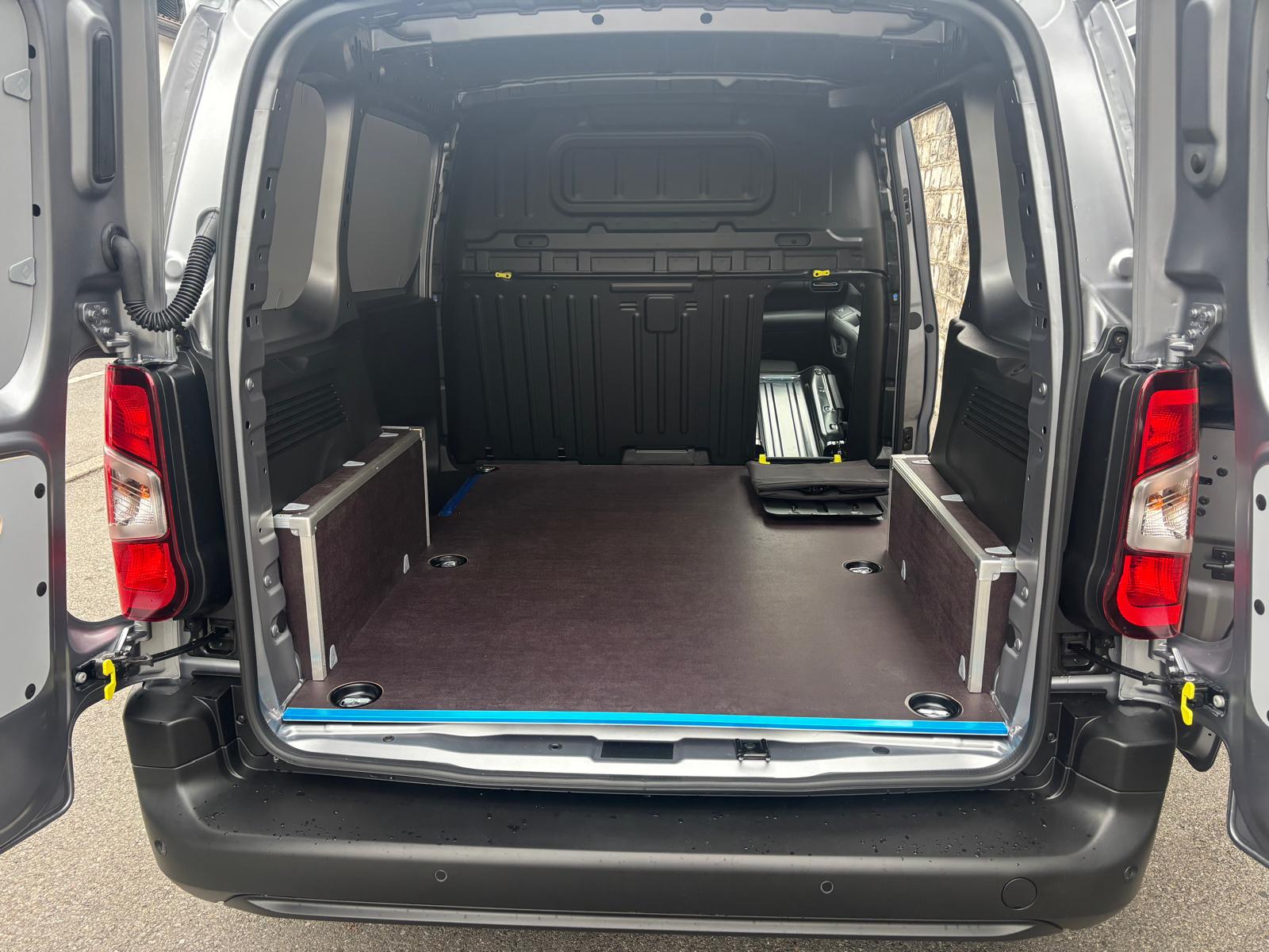FIAT Doblo 1.5 BlueHDi L1 650kg-image-4
