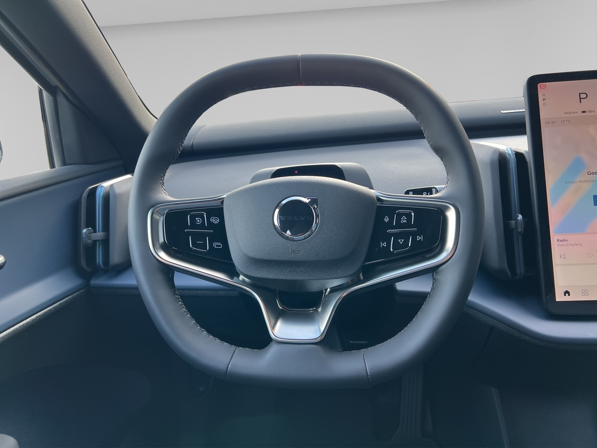 VOLVO EX30 E60 Twin Plus Performance AWD-image-11