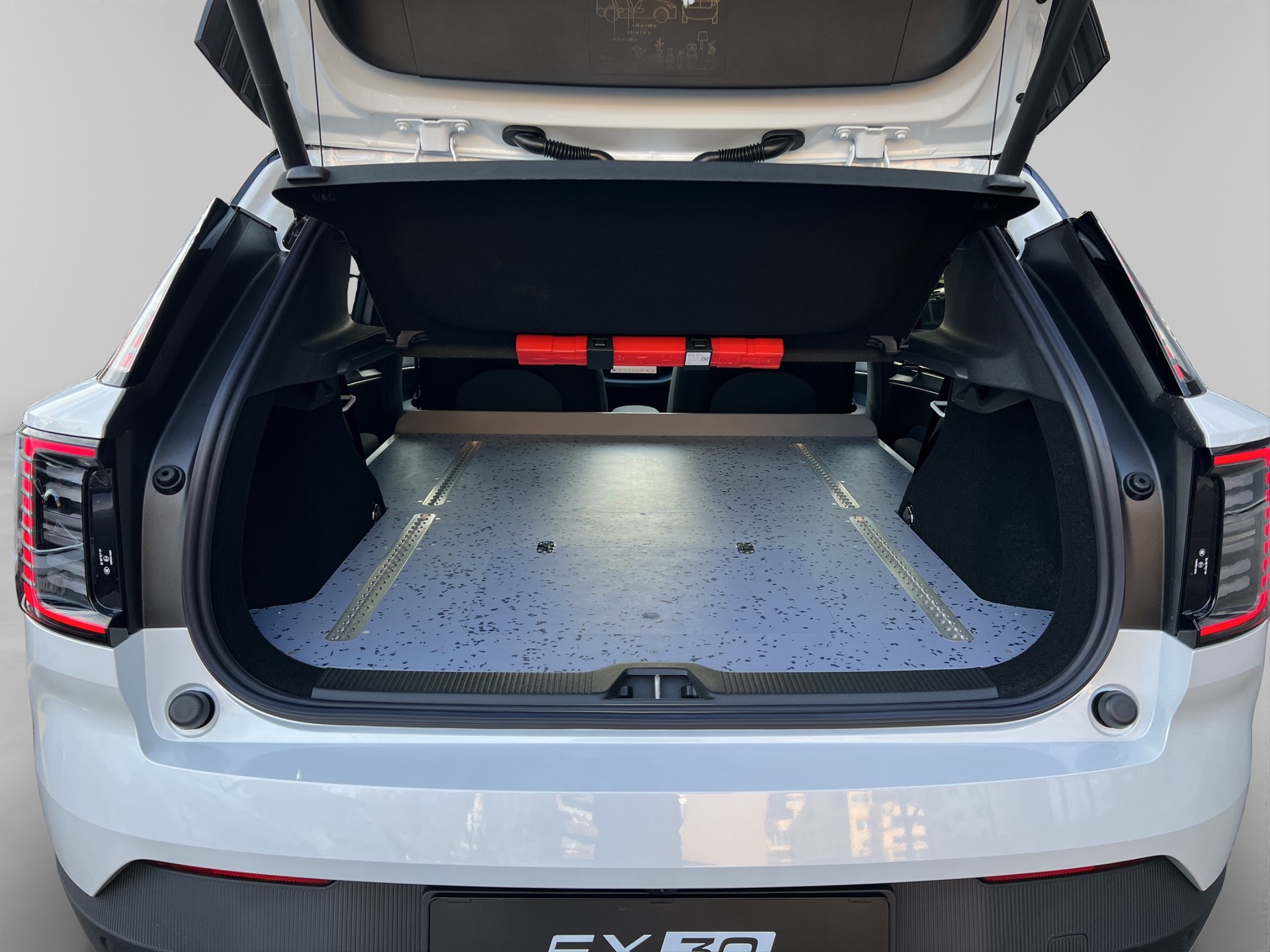 VOLVO EX30 E60 Twin Plus Performance AWD-image-15
