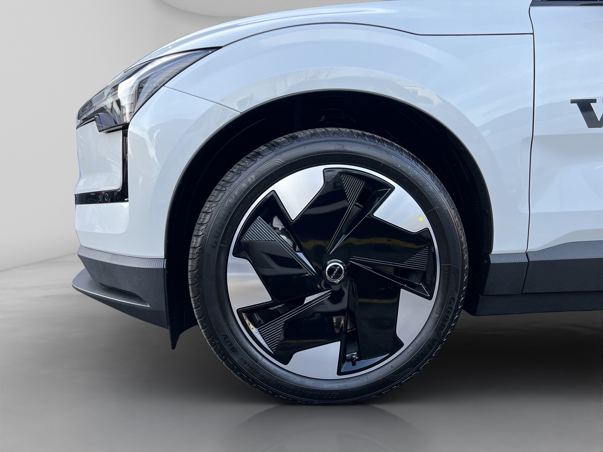 VOLVO EX30 E60 Twin Plus Performance AWD-image-8