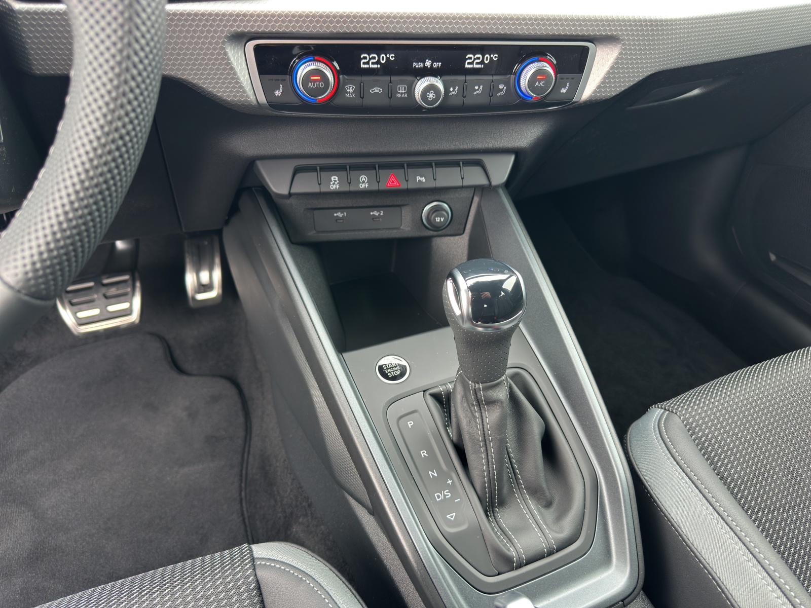 AUDI A1 Sportback 30 TFSI Attraction S-tronic-image-15