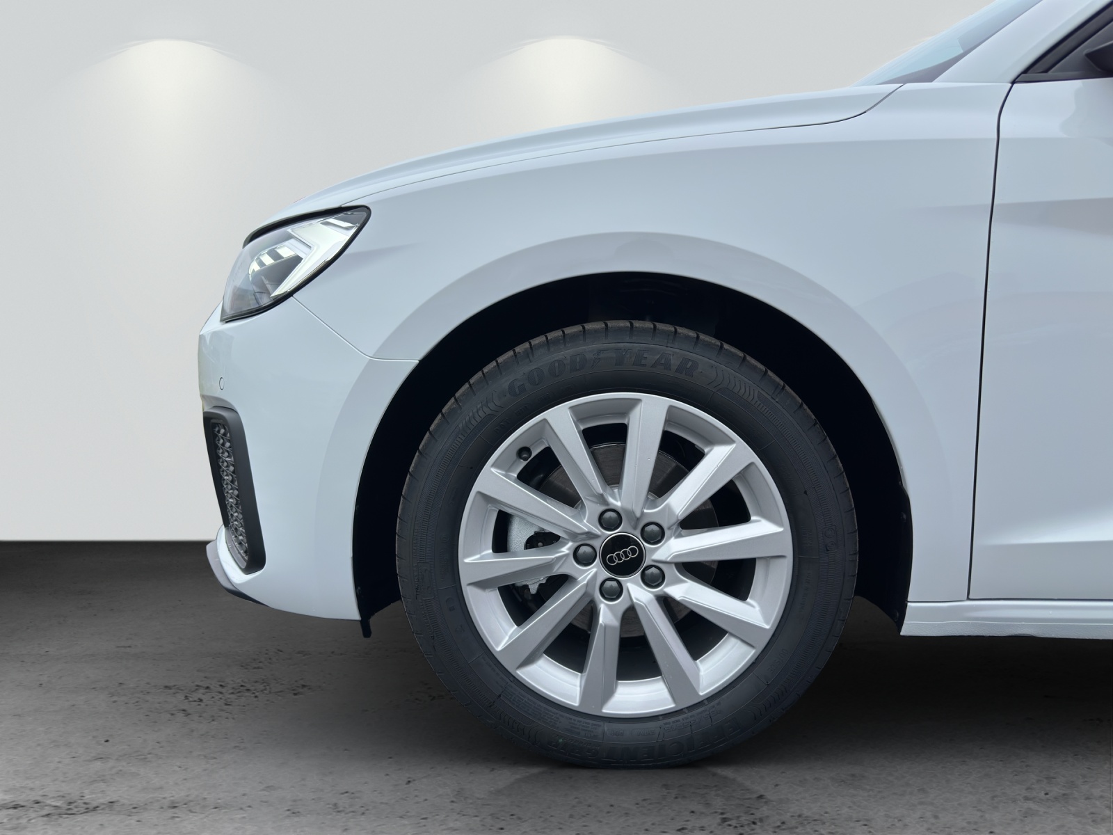 AUDI A1 Sportback 30 TFSI Attraction S-tronic-image-10