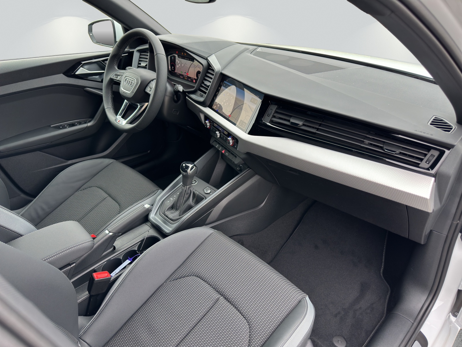 AUDI A1 Sportback 30 TFSI Attraction S-tronic-image-7