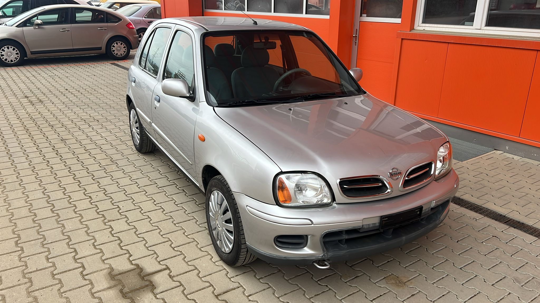 Car photo