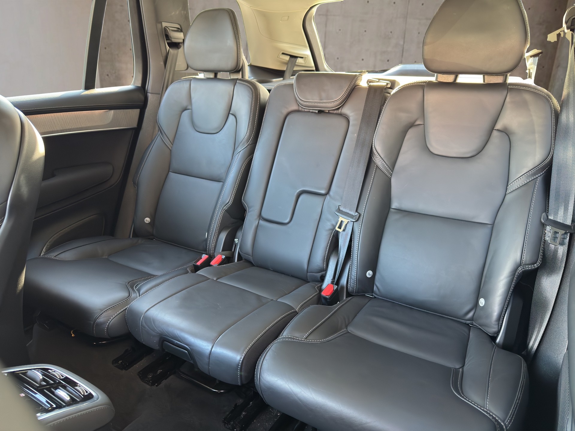 VOLVO XC90 2.0 B5 MH Plus Bright AWD-image-11