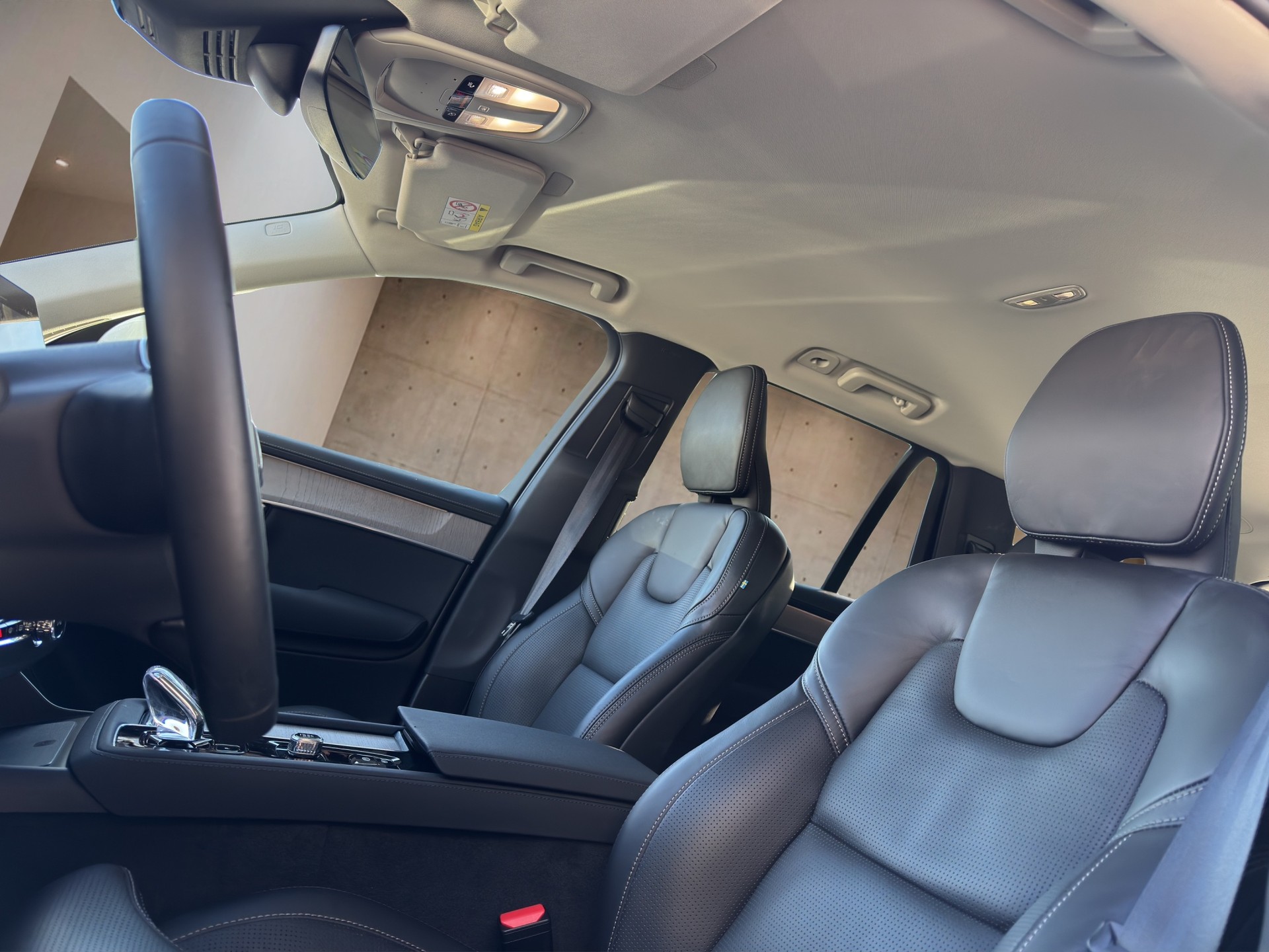 VOLVO XC90 2.0 B5 MH Plus Bright AWD-image-13