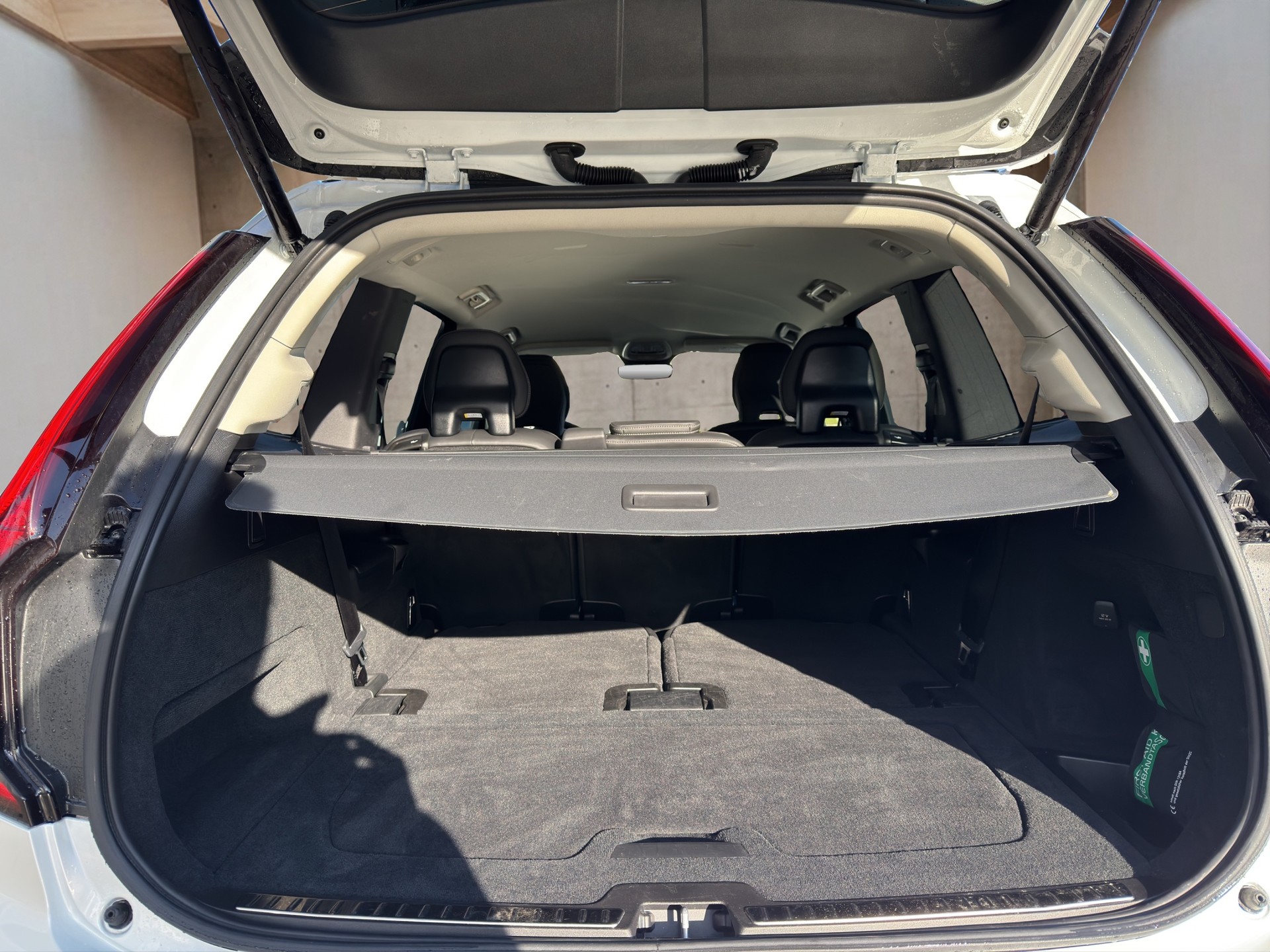 VOLVO XC90 2.0 B5 MH Plus Bright AWD-image-12