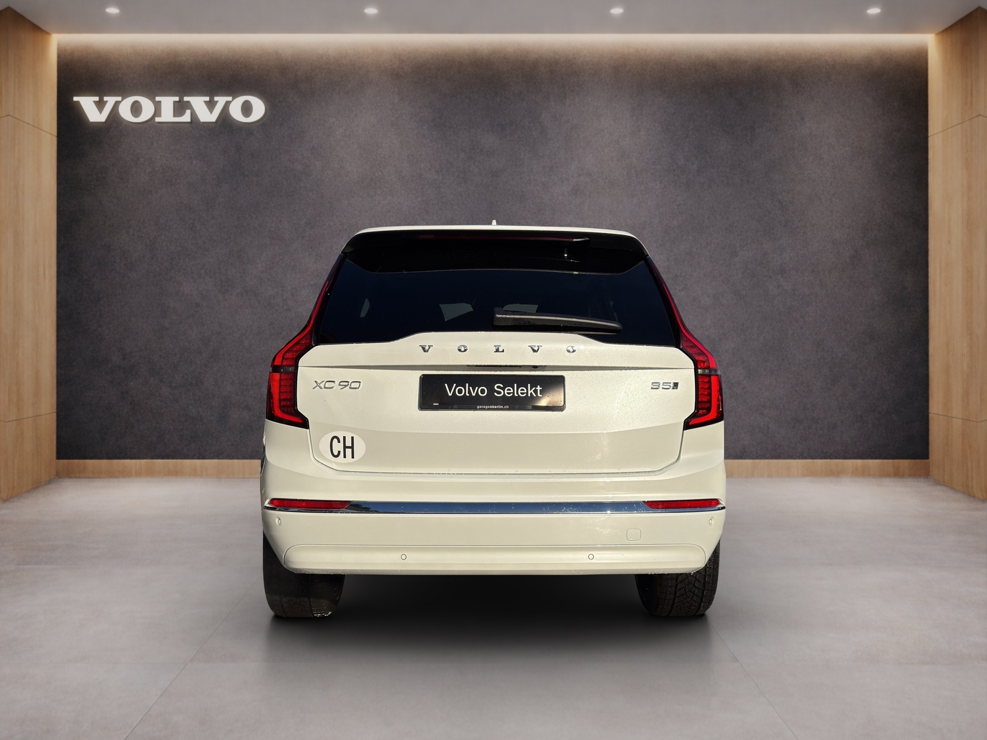 VOLVO XC90 2.0 B5 MH Plus Bright AWD-showroom-element-3