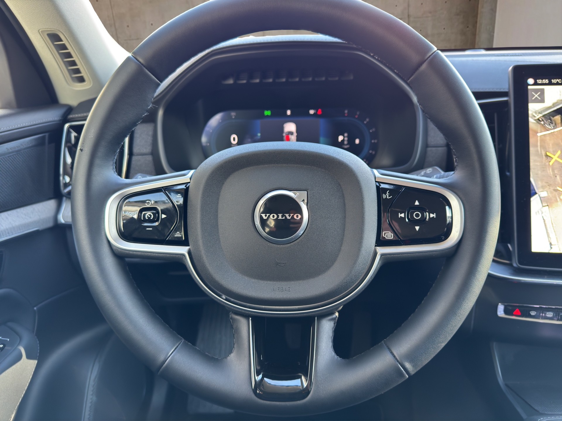 VOLVO XC90 2.0 B5 MH Plus Bright AWD-image-15