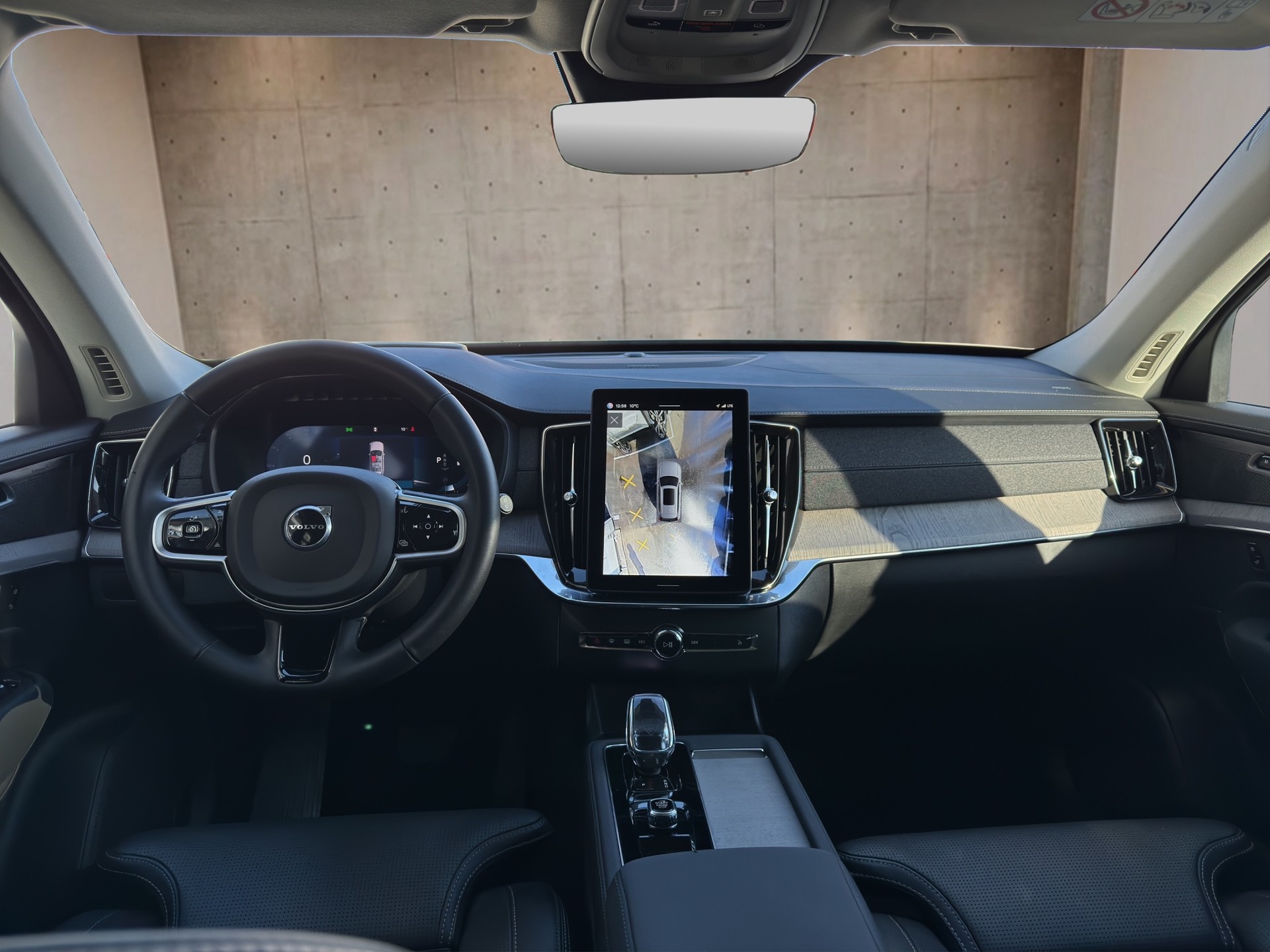 VOLVO XC90 2.0 B5 MH Plus Bright AWD-image-9
