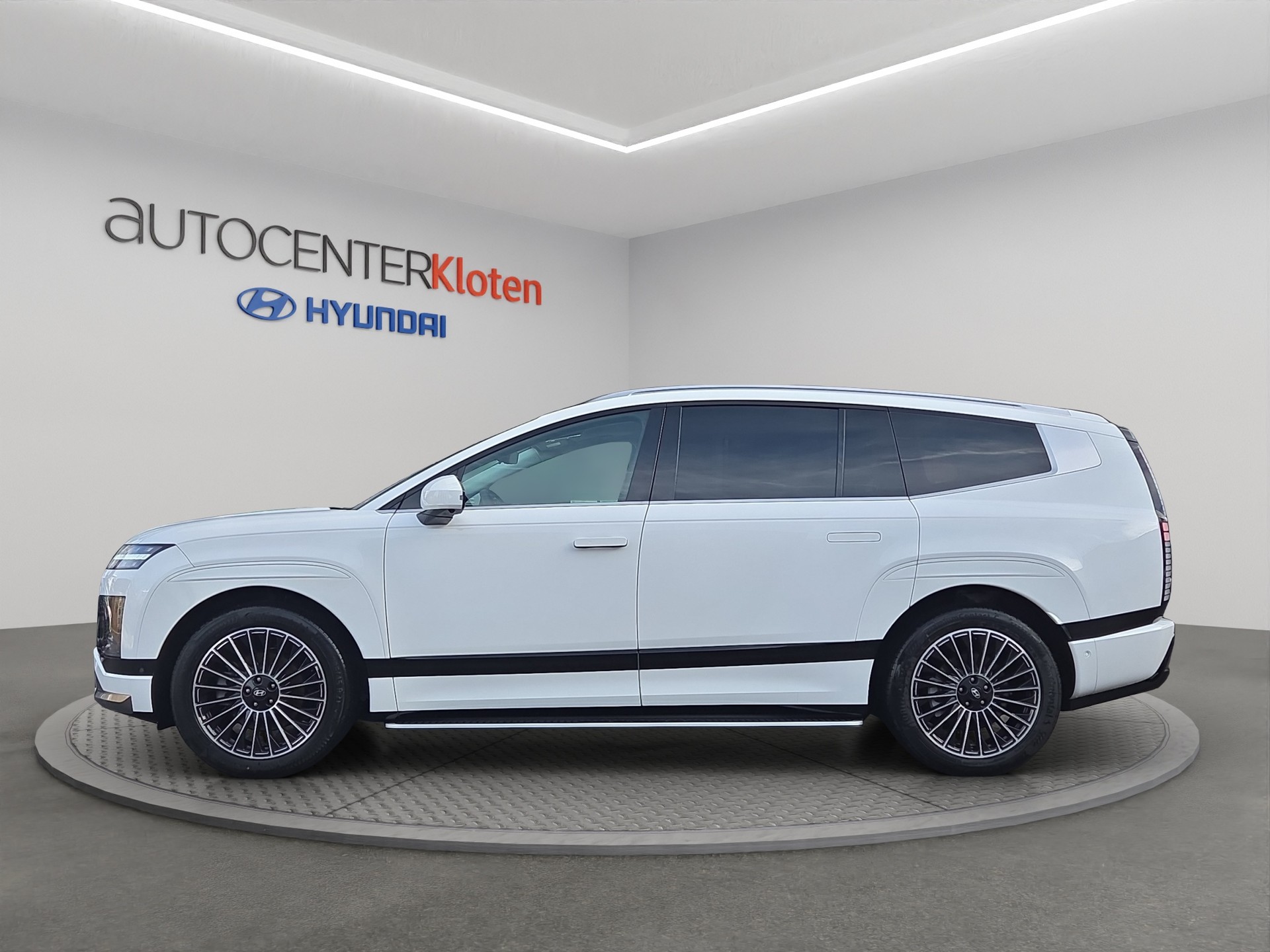 HYUNDAI Ioniq 9 Calligraphy 4WD-image-2