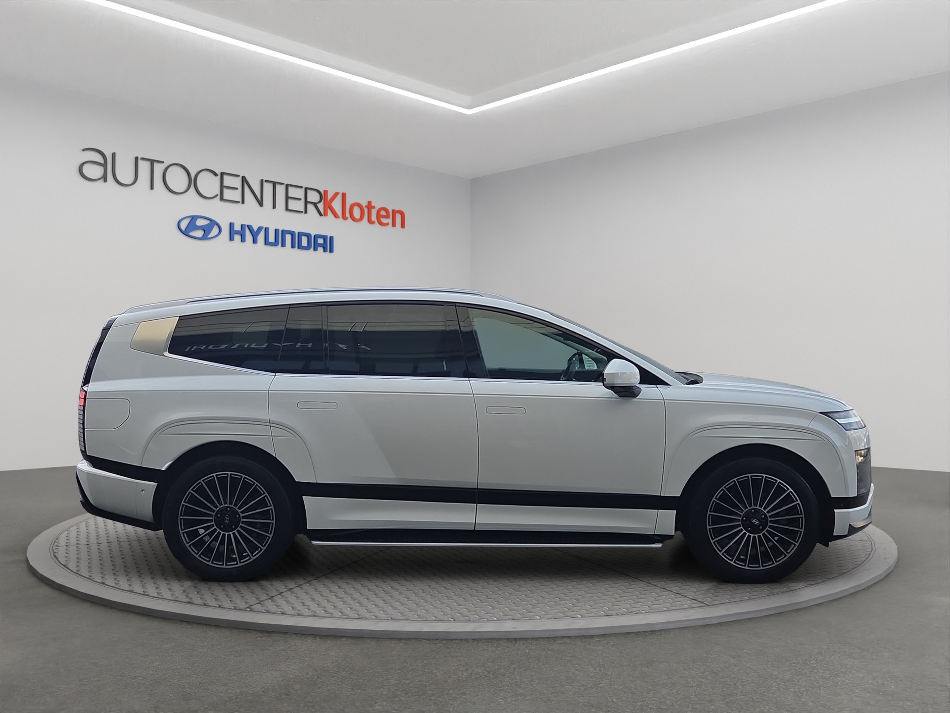 HYUNDAI Ioniq 9 Calligraphy 4WD-image-6