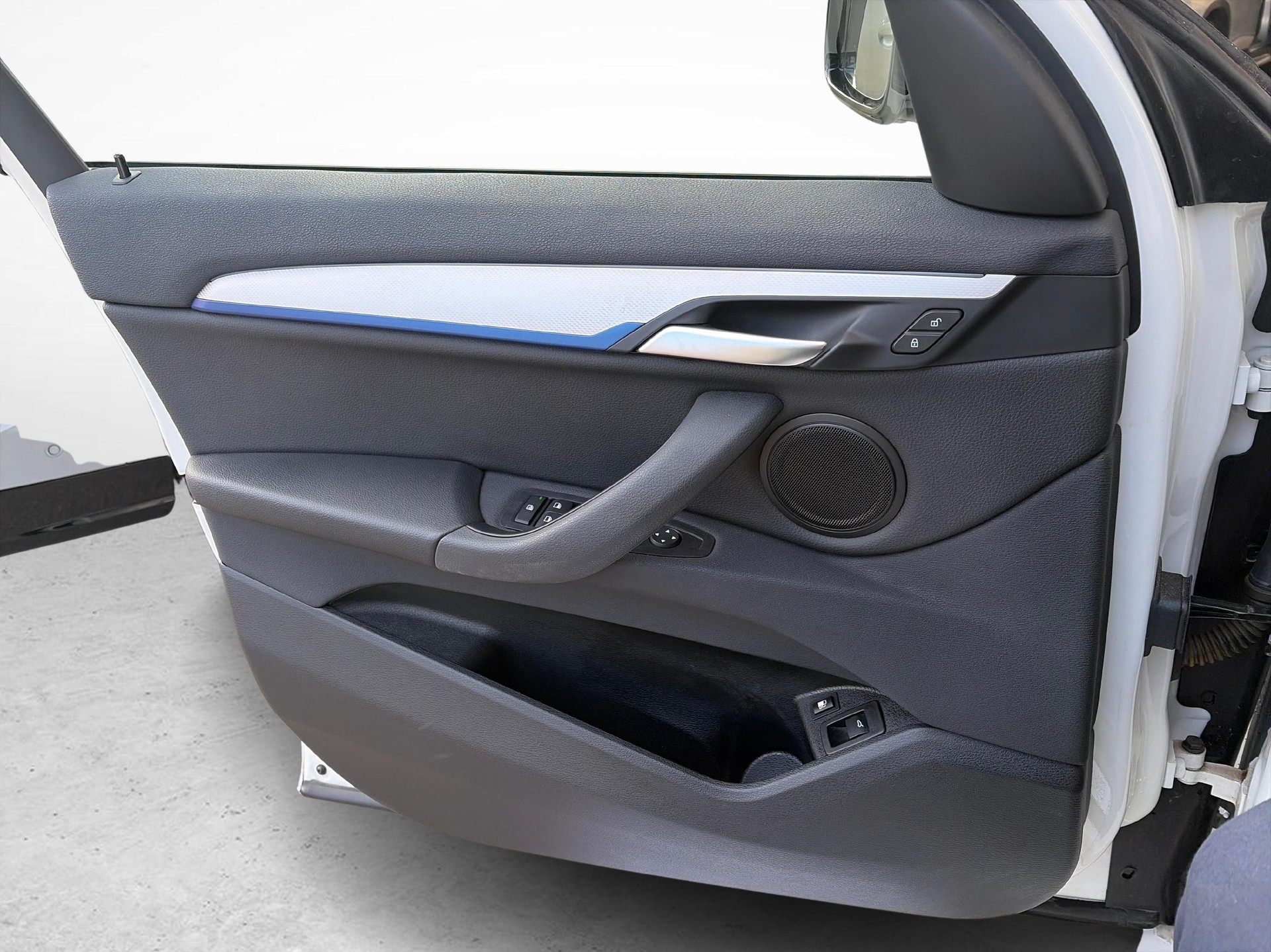 BMW X1 xDrive 25e-image-19
