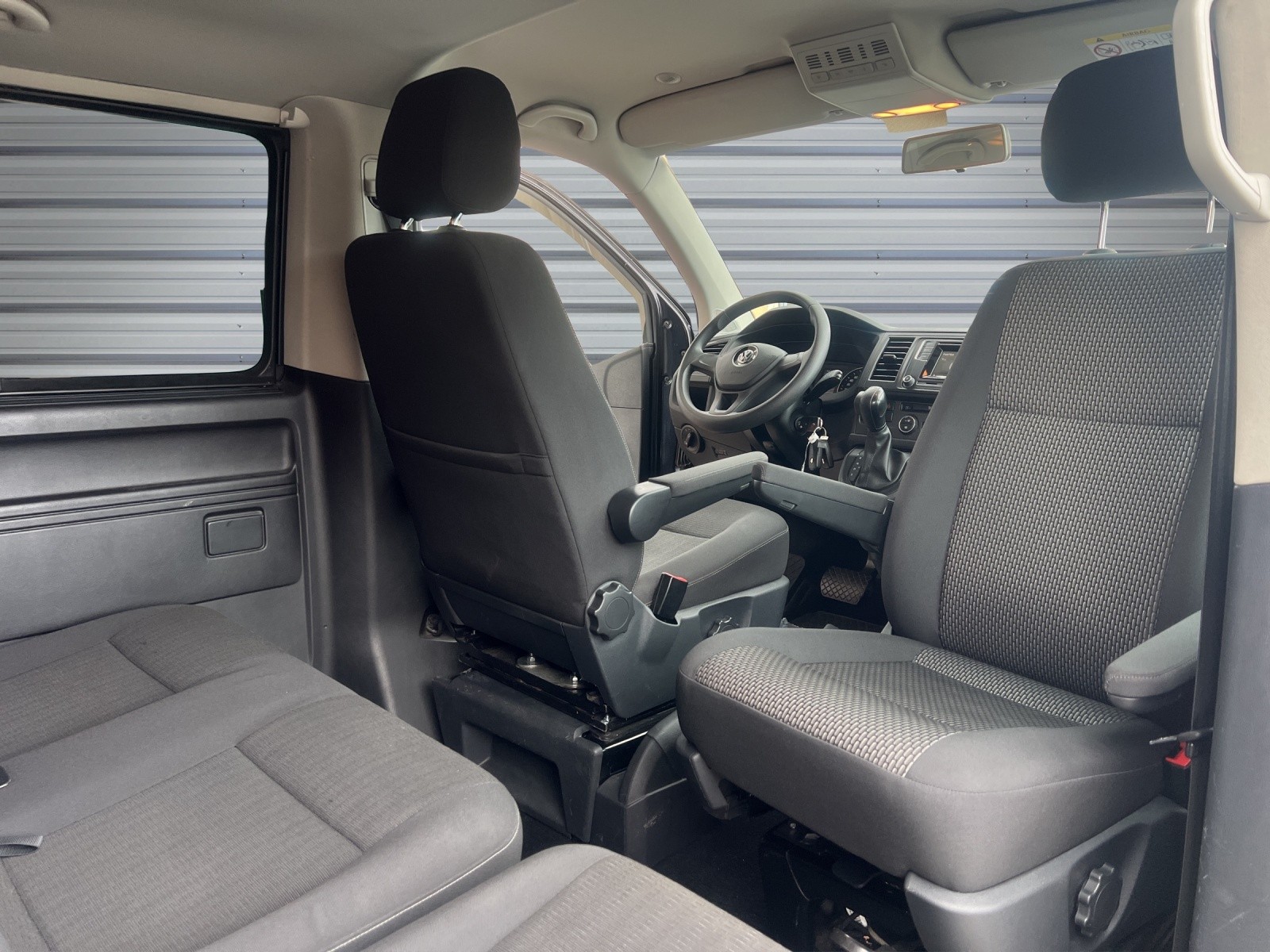 VW T6 Caravelle 2.0 TSI Comfortline 4Motion DSG LWB-image-8