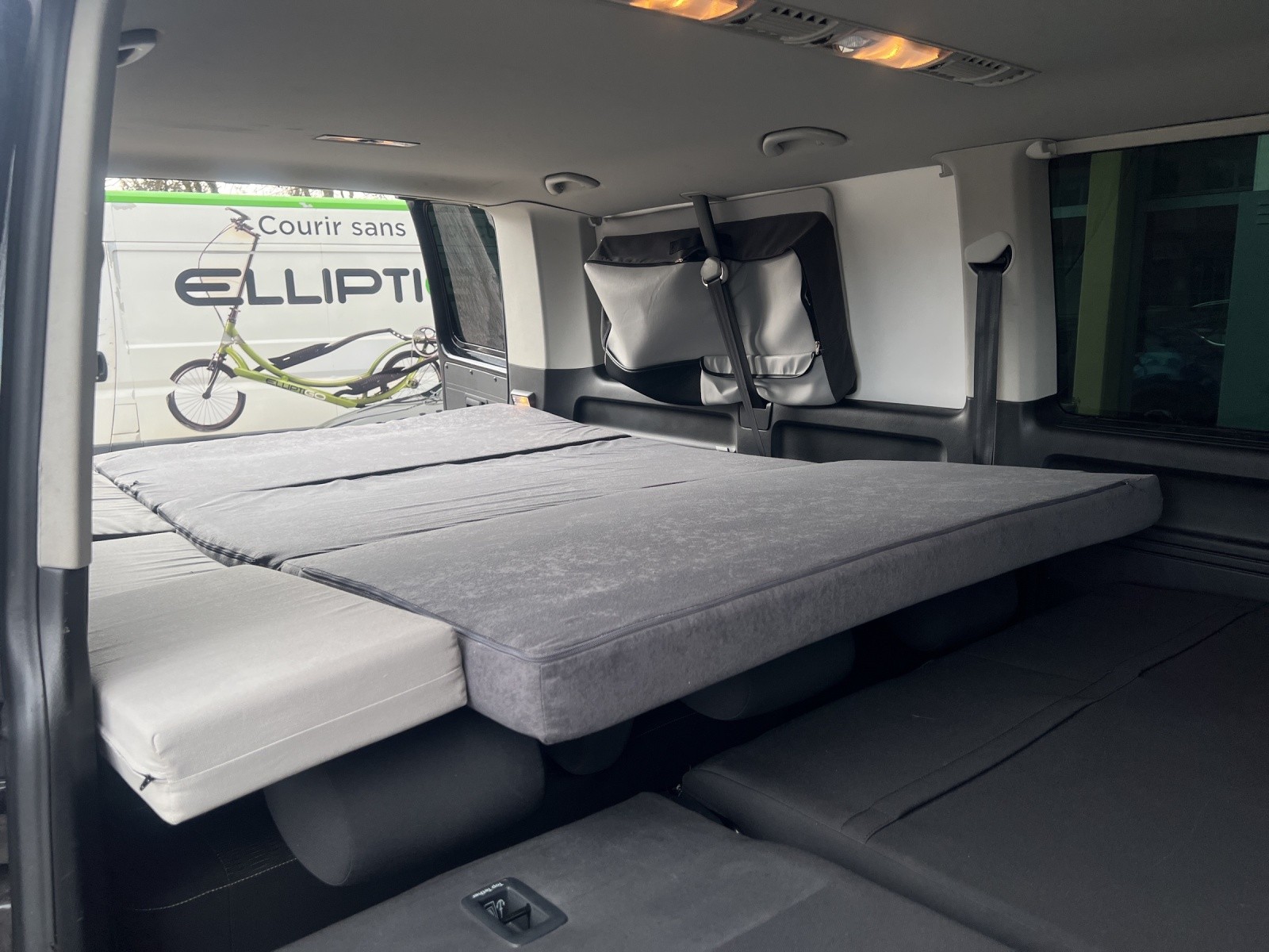 VW T6 Caravelle 2.0 TSI Comfortline 4Motion DSG LWB-image-16