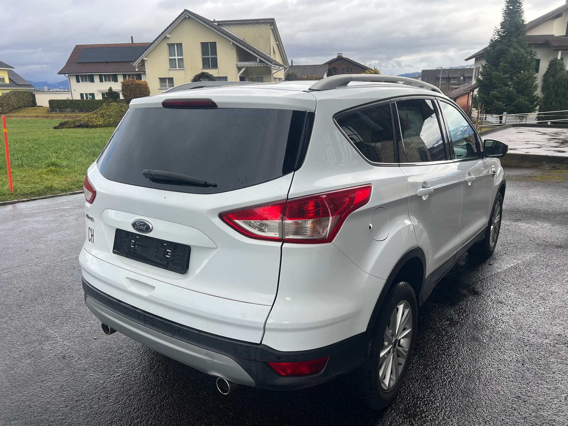 FORD Kuga 2.0 TDCi 4WD PowerShift-image-3