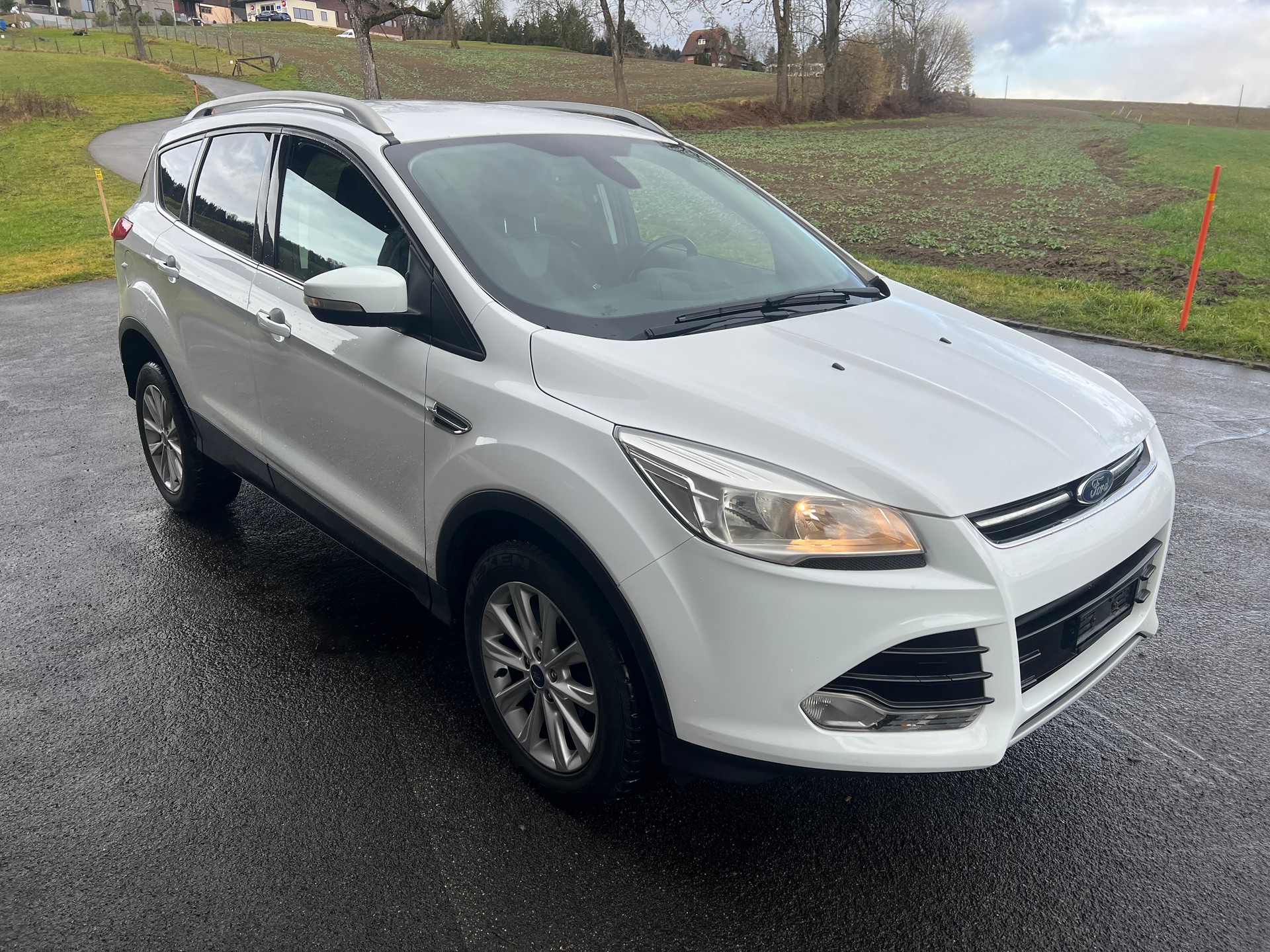 FORD Kuga 2.0 TDCi 4WD PowerShift-image-2