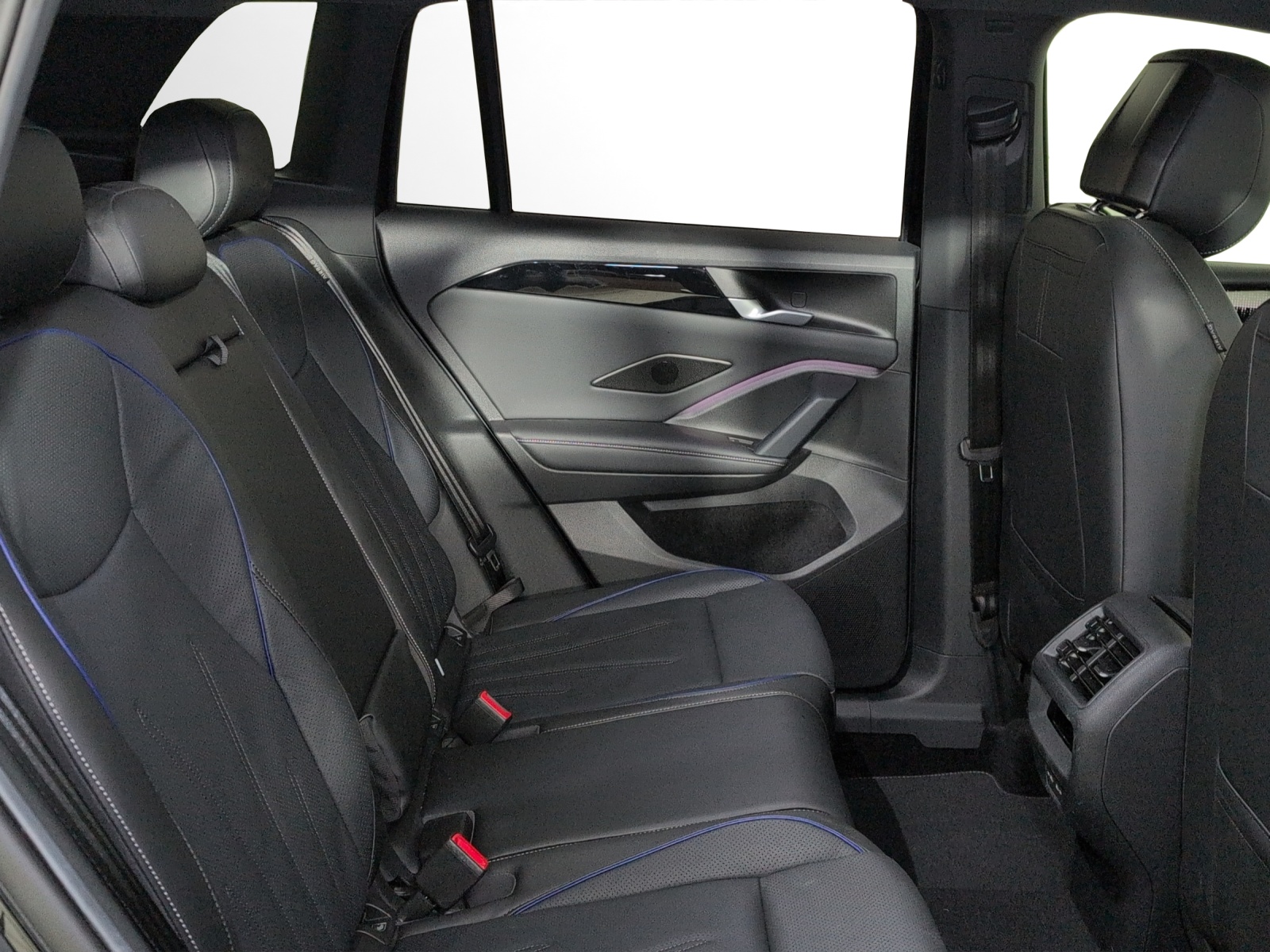 VW Tiguan 1.5 TSI evo2 eHybrid R-Line DSG-image-12