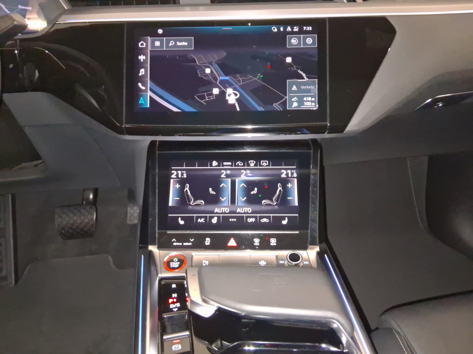 AUDI e-tron S Sportback quattro-image-11