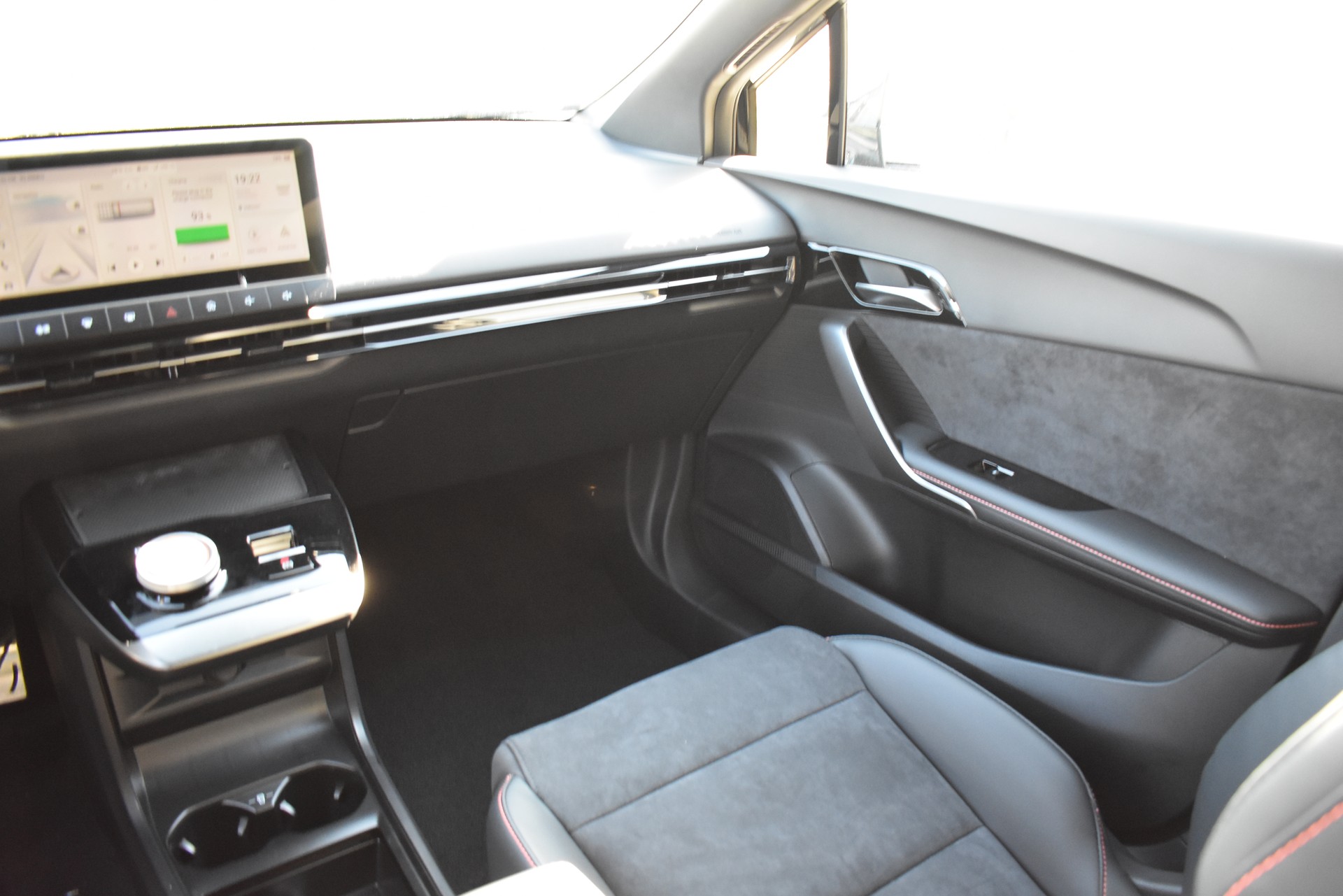 MG 4 EV 64kWh Xpower AWD-image-10