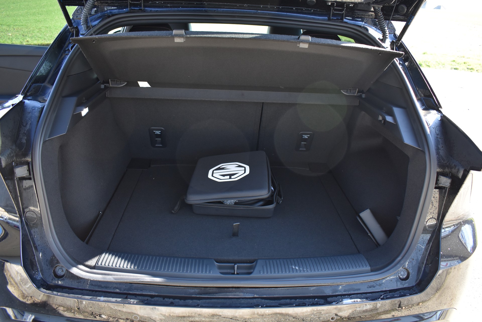 MG 4 EV 64kWh Xpower AWD-image-7