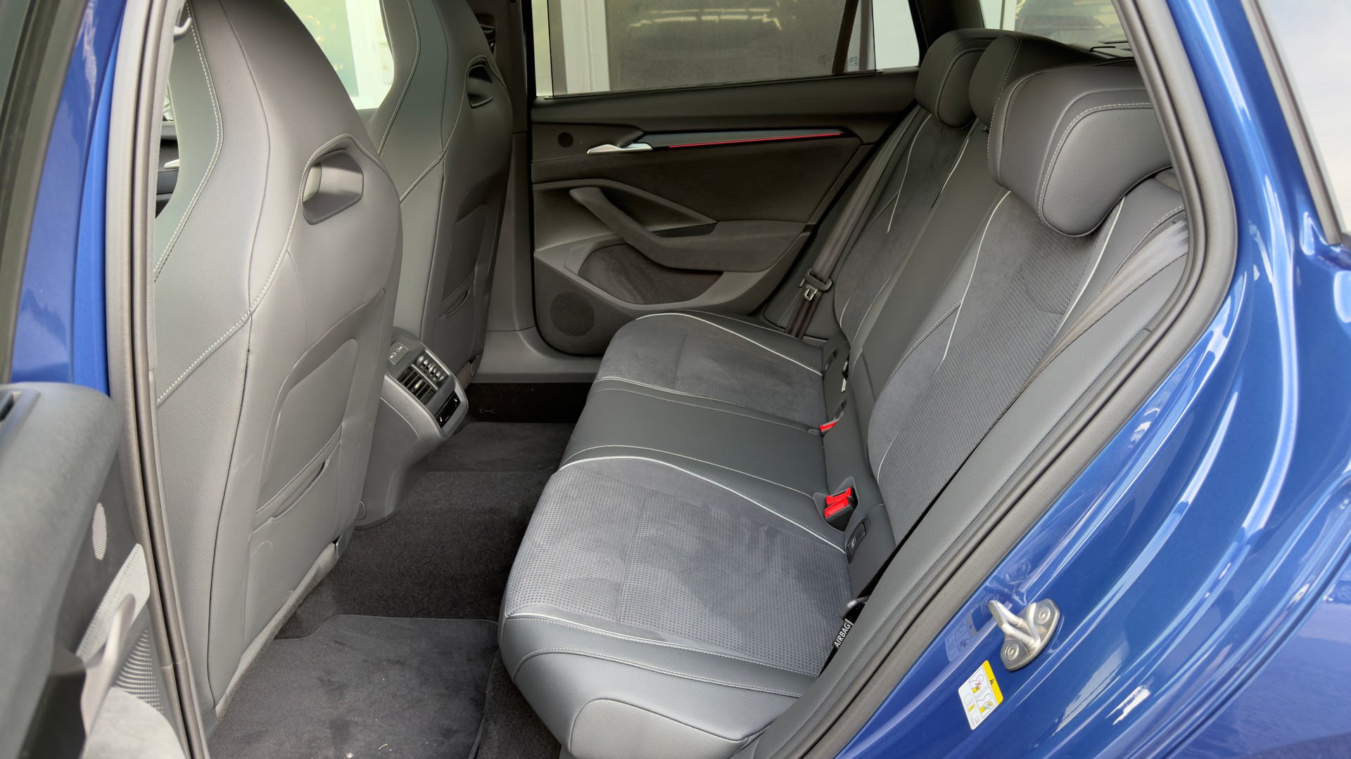 SKODA Sup. SL 2.0 TSI 265PS 7DSG 4x4 2000ccm 265PS/195kW 4 Zylinder TSI Benzin-image-10