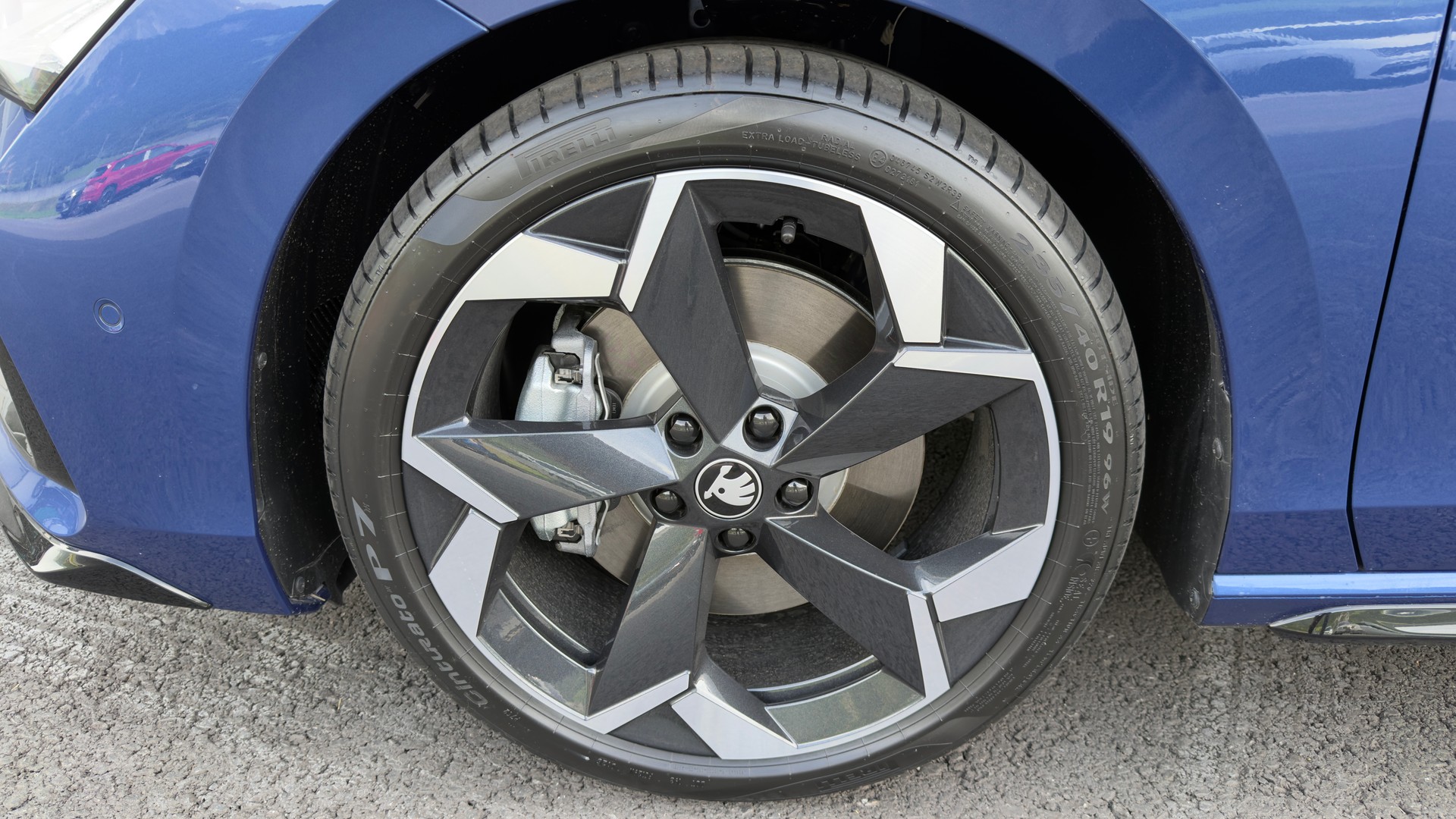 SKODA Sup. SL 2.0 TSI 265PS 7DSG 4x4 2000ccm 265PS/195kW 4 Zylinder TSI Benzin-image-3
