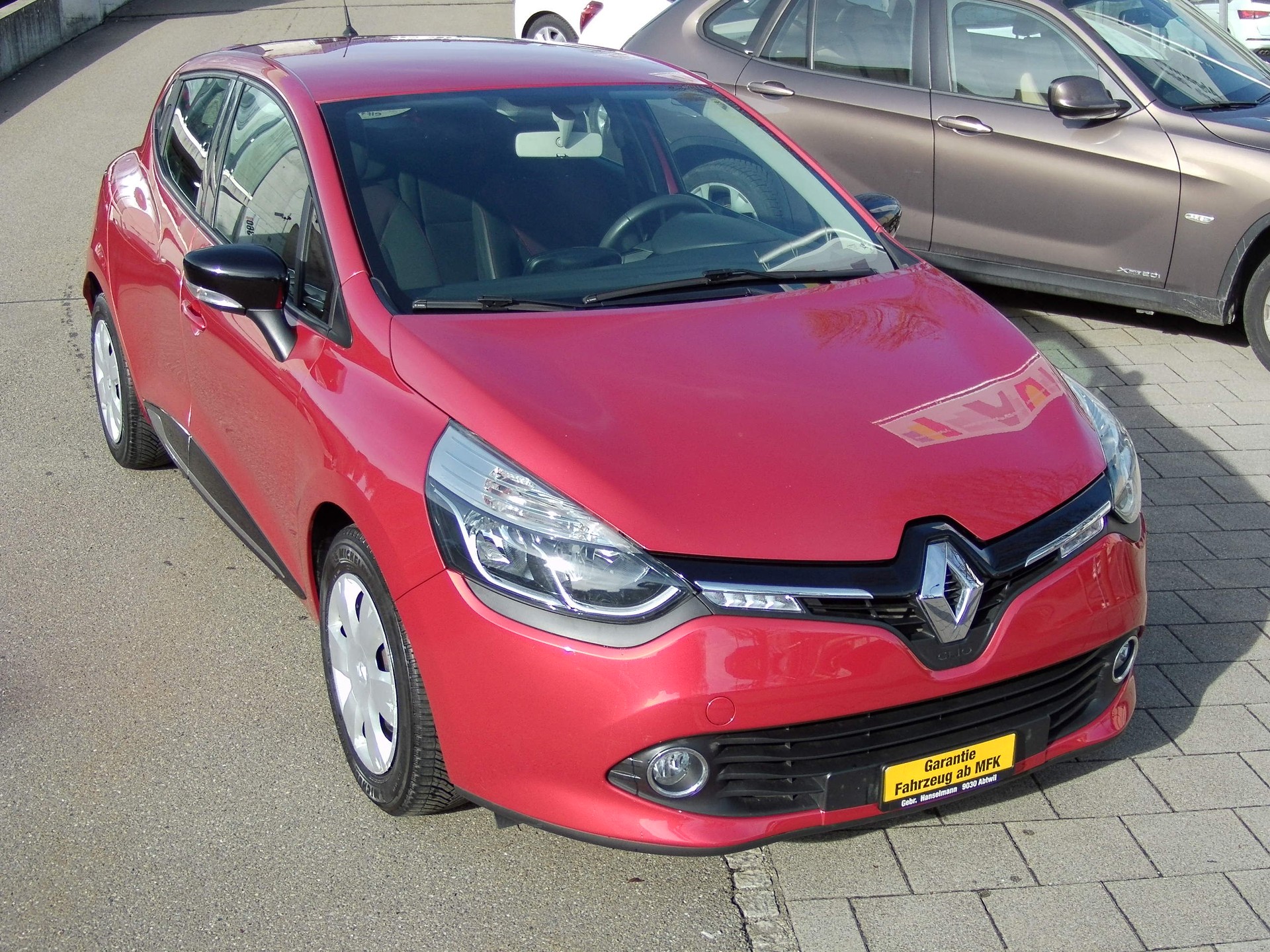 RENAULT Clio 0.9 12V Dynamique-image-1