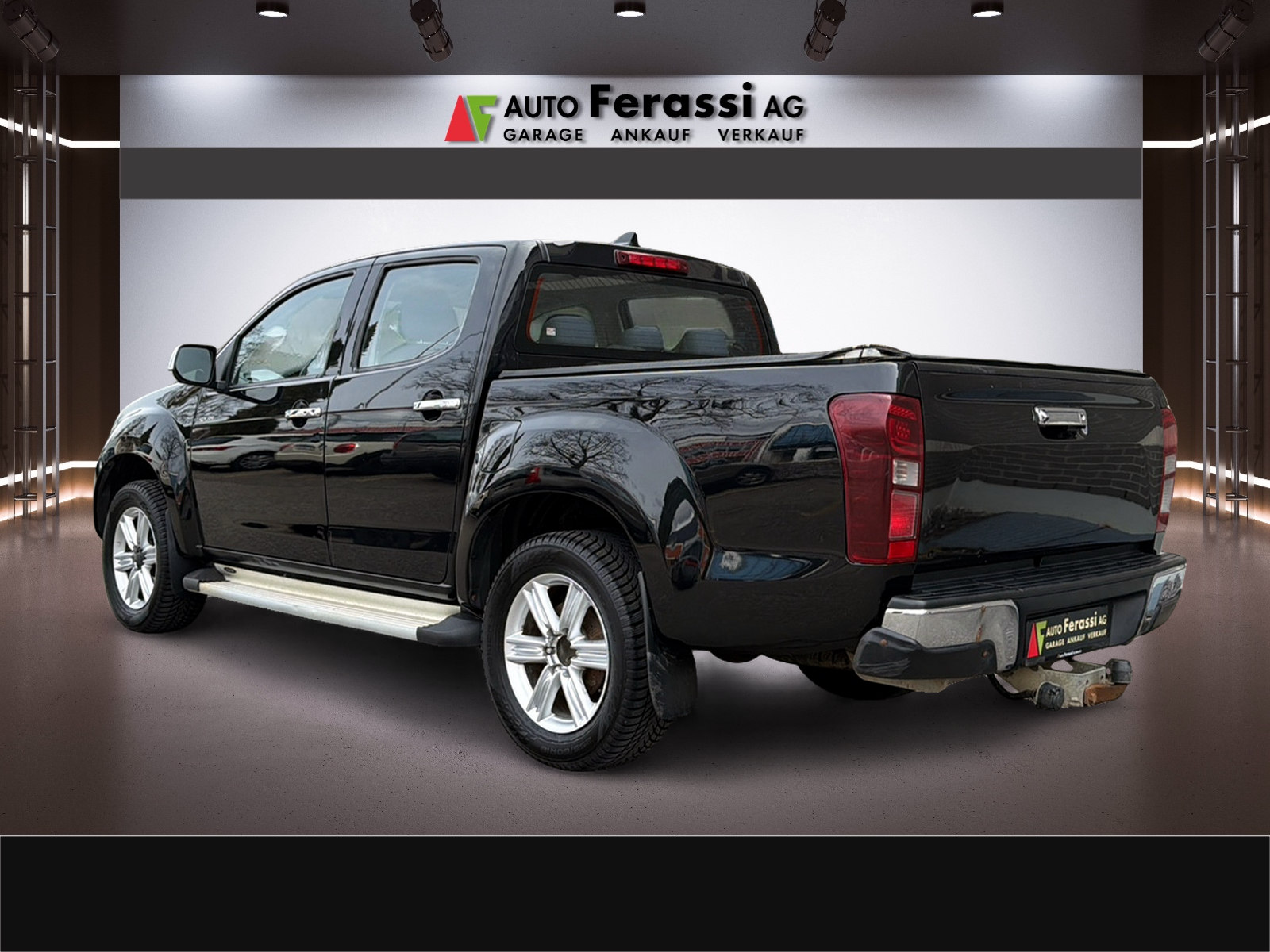 ISUZU D-MAX 1.9 Crew Cab Solar Plus 4x4 A-image-3