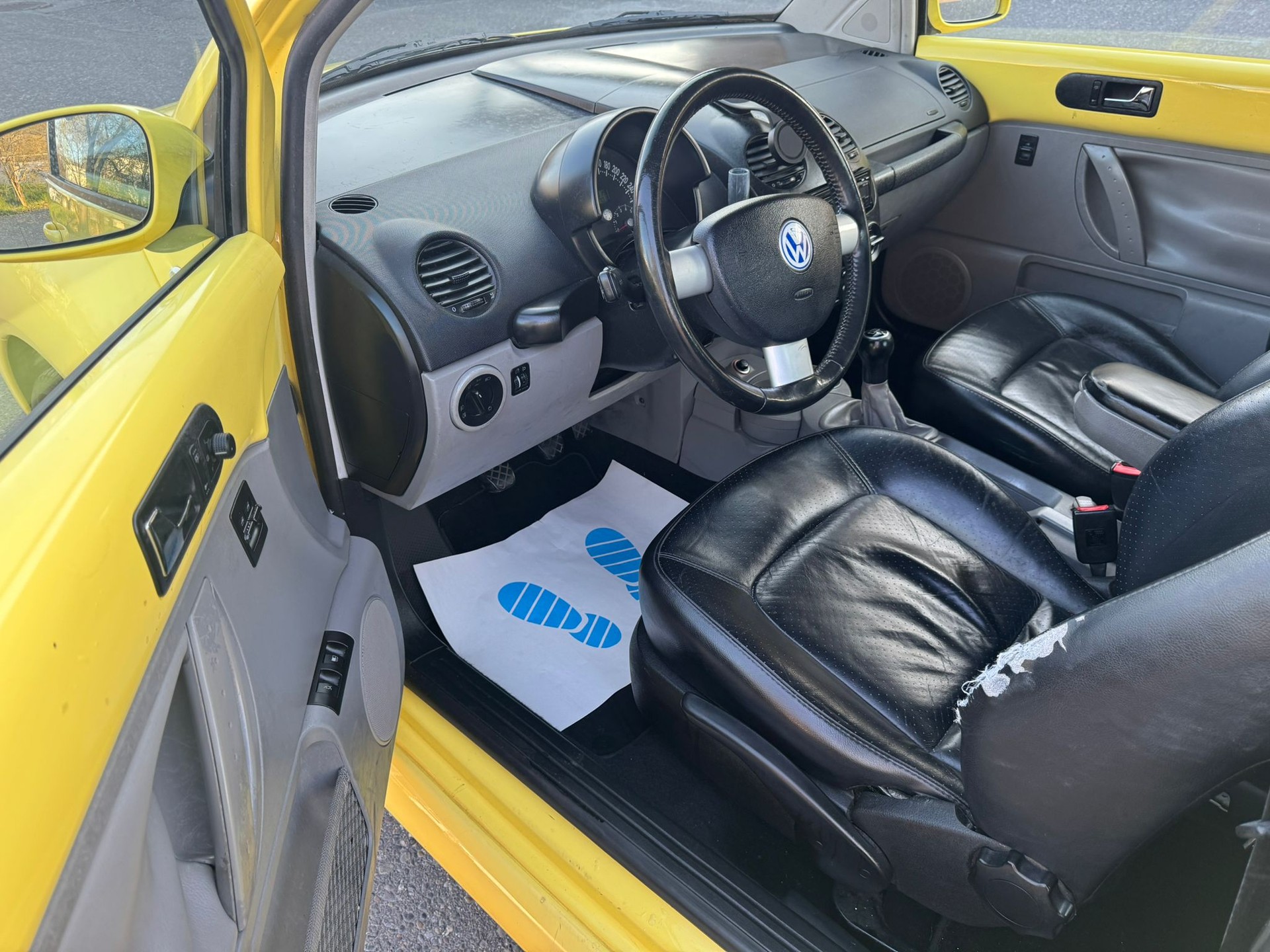 VW Beetle 1.8 T-image-12