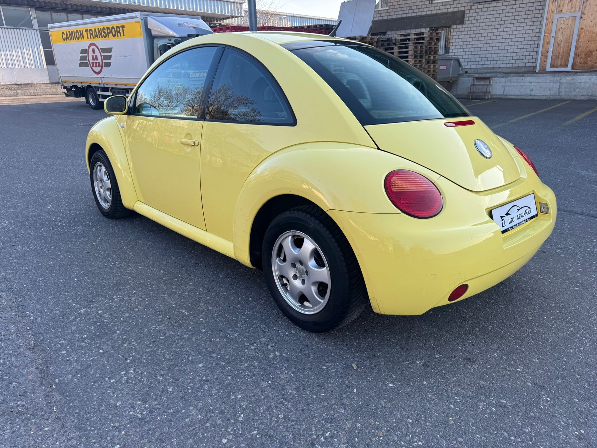 VW Beetle 1.8 T-image-4