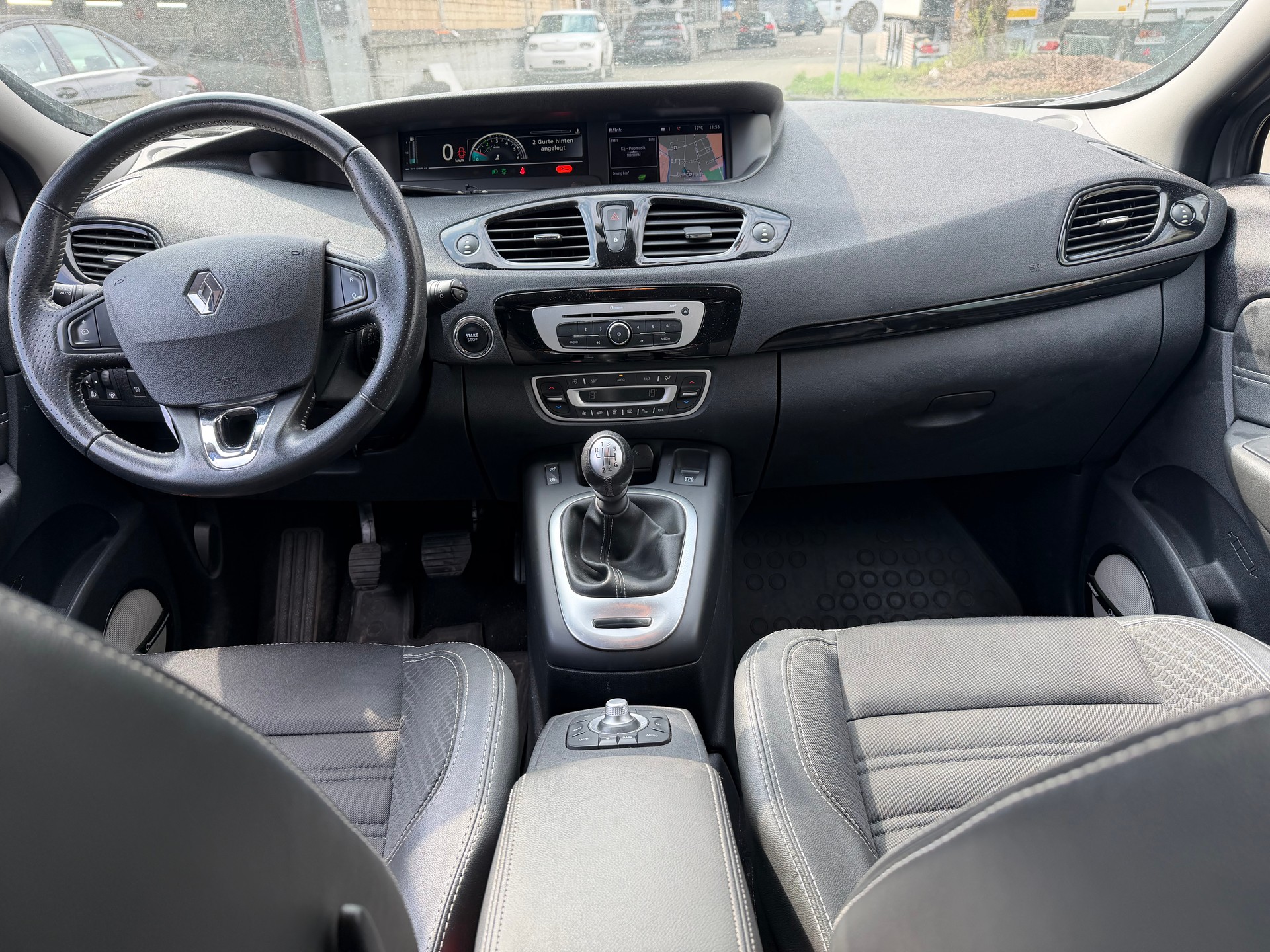 RENAULT Grand Scénic 1.5 dCi Limited-image-9
