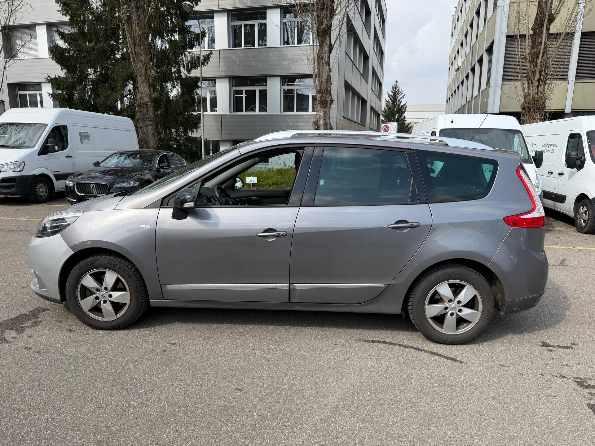 RENAULT Grand Scénic 1.5 dCi Limited-image-3