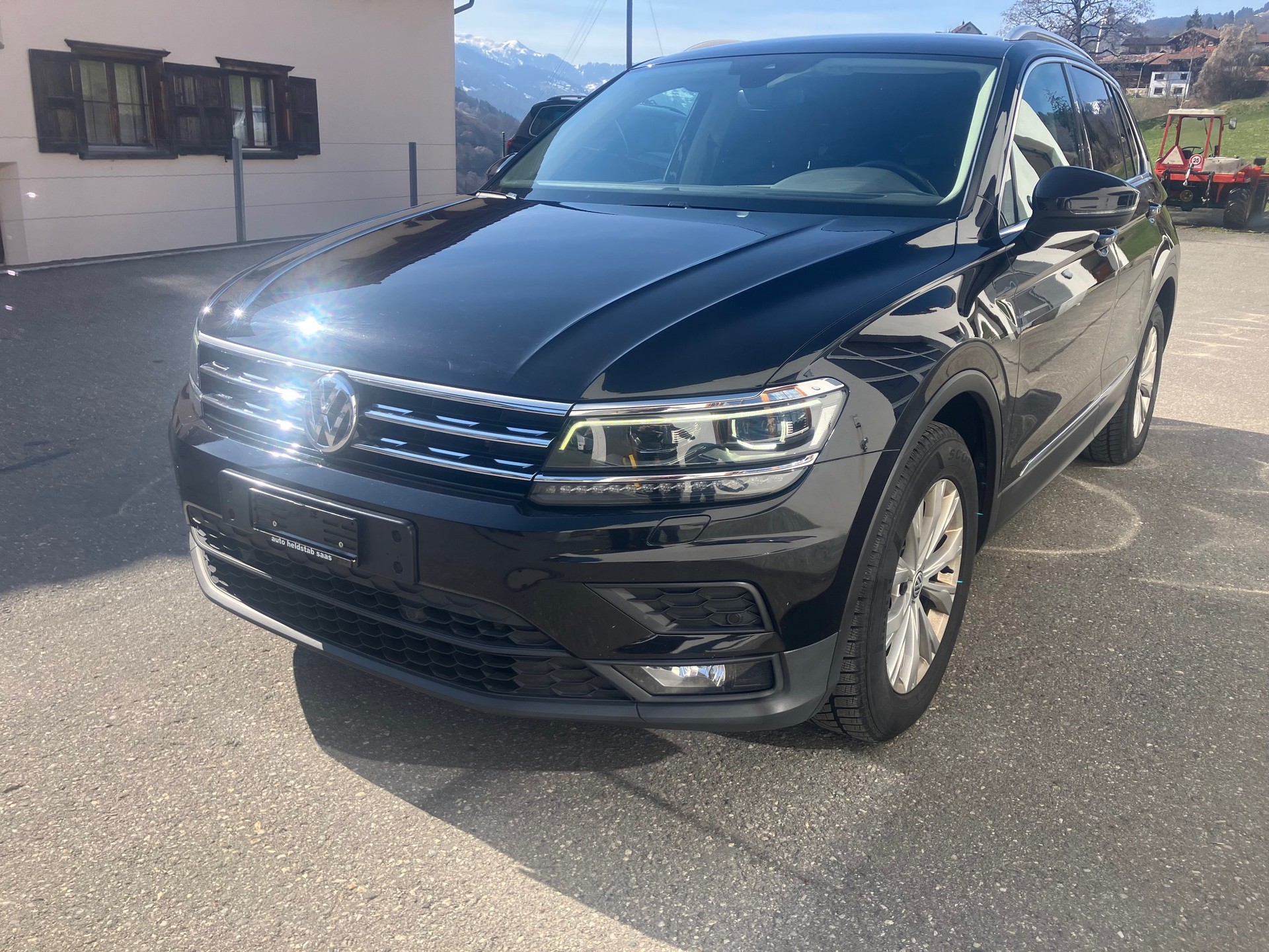 VW Tiguan 2.0 TDI SCR Comfortline 4Motion DSG-image-1