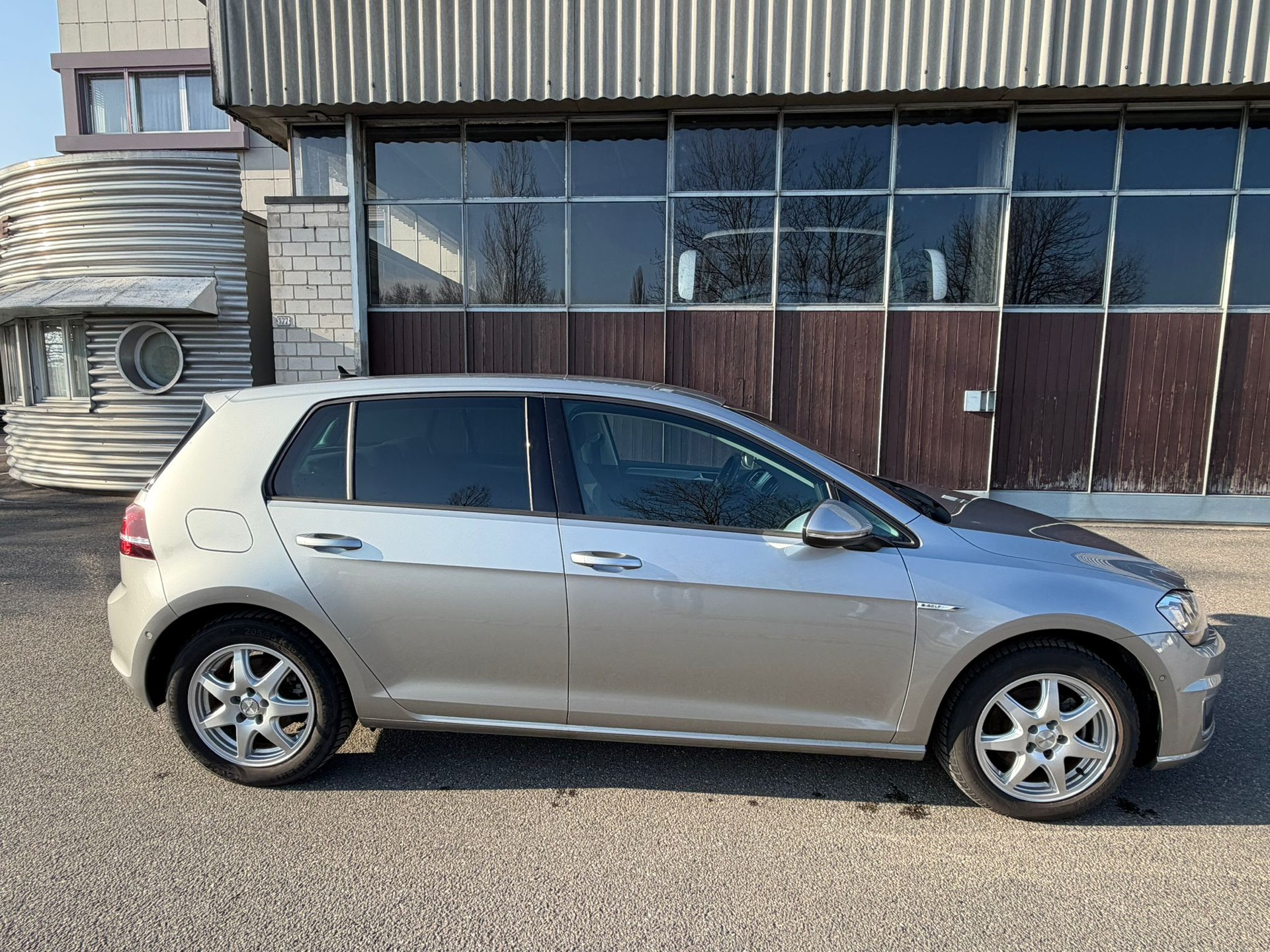 VW e-Golf Voll-Elektro mit CCS-Laden 30 Min. 10-80%-image-4