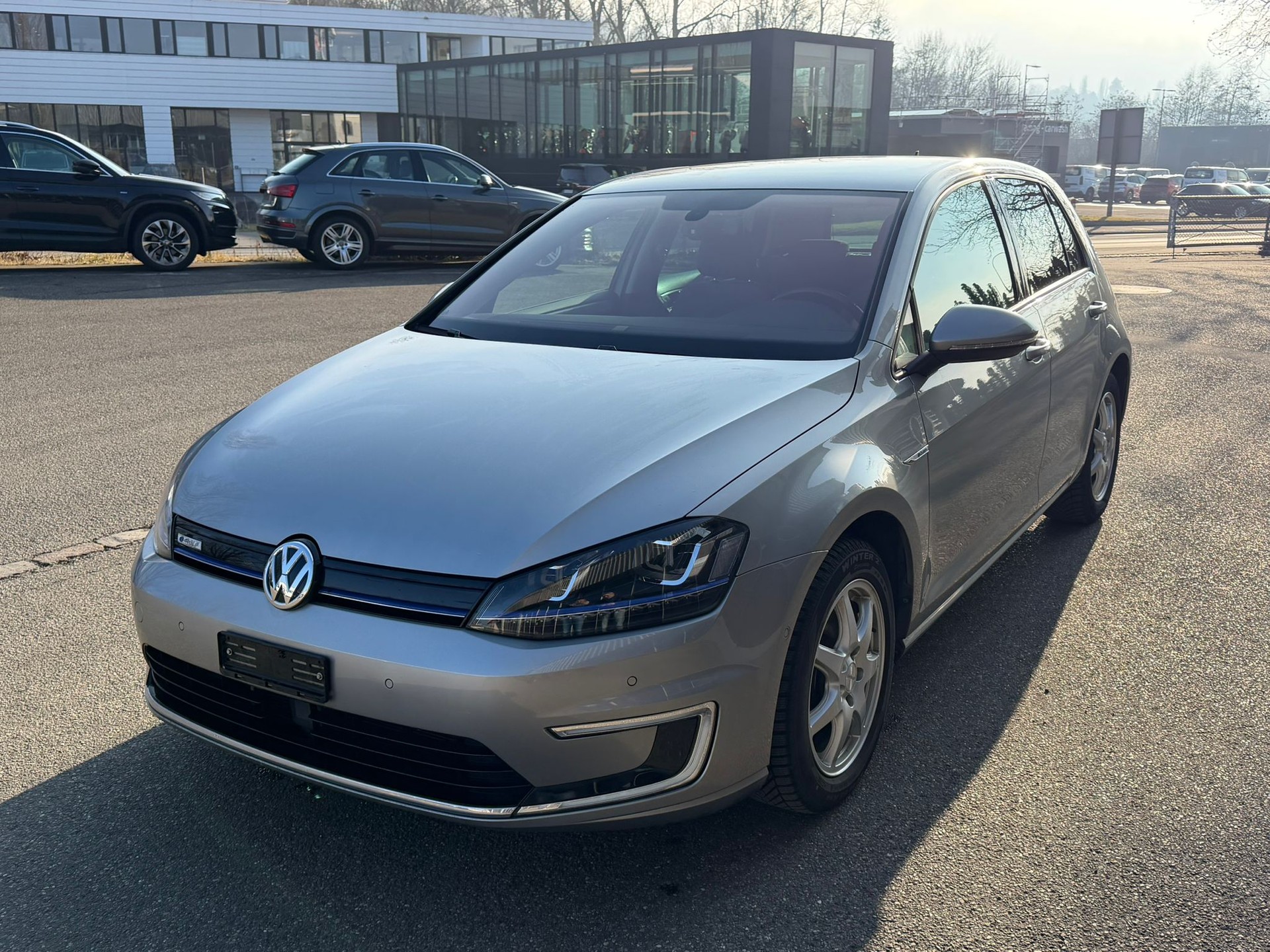 VW e-Golf Voll-Elektro mit CCS-Laden 30 Min. 10-80%-image-0