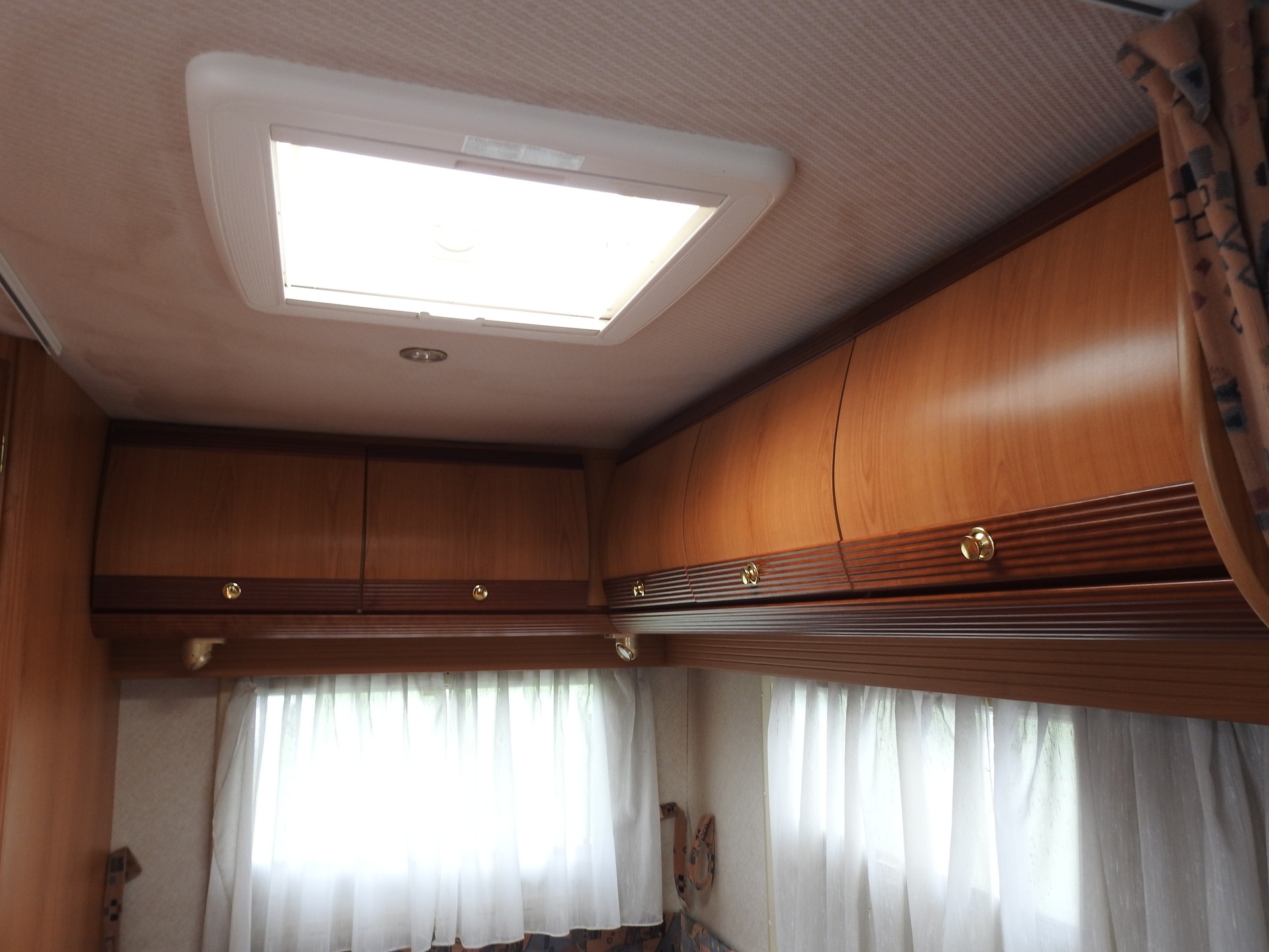 MERCEDES-BENZ 312 D Pilote Pacific 5900-image-27