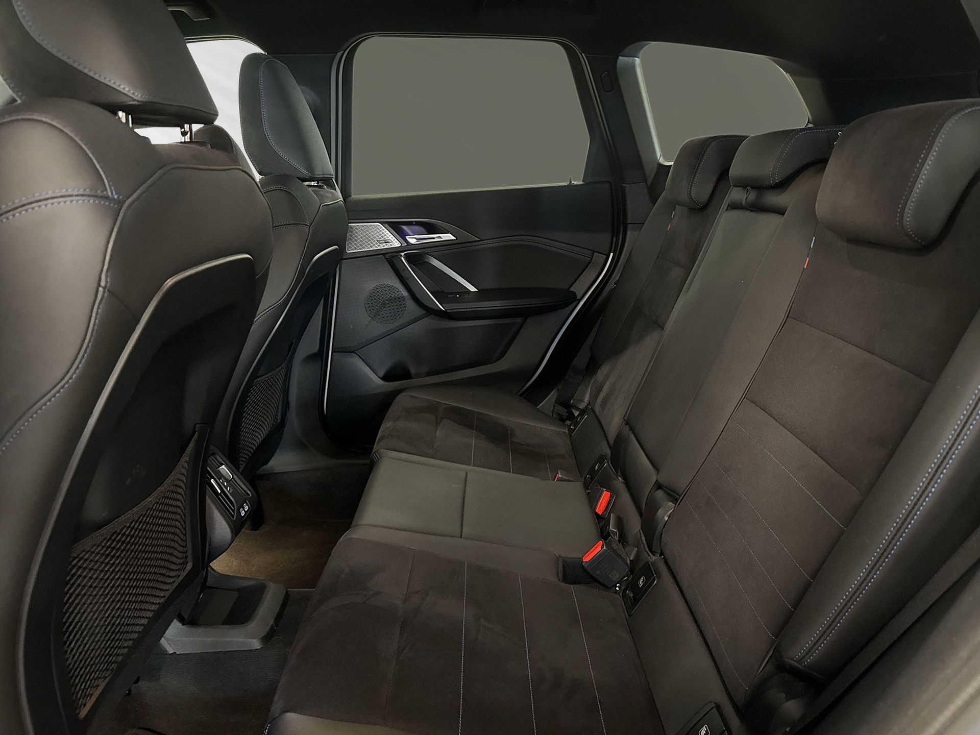 BMW X1 xDrive 23d 48V M Sport-image-6
