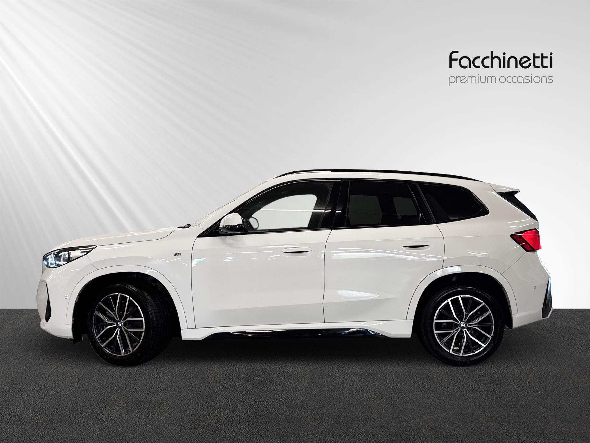 BMW X1 xDrive 23d 48V M Sport-image-1