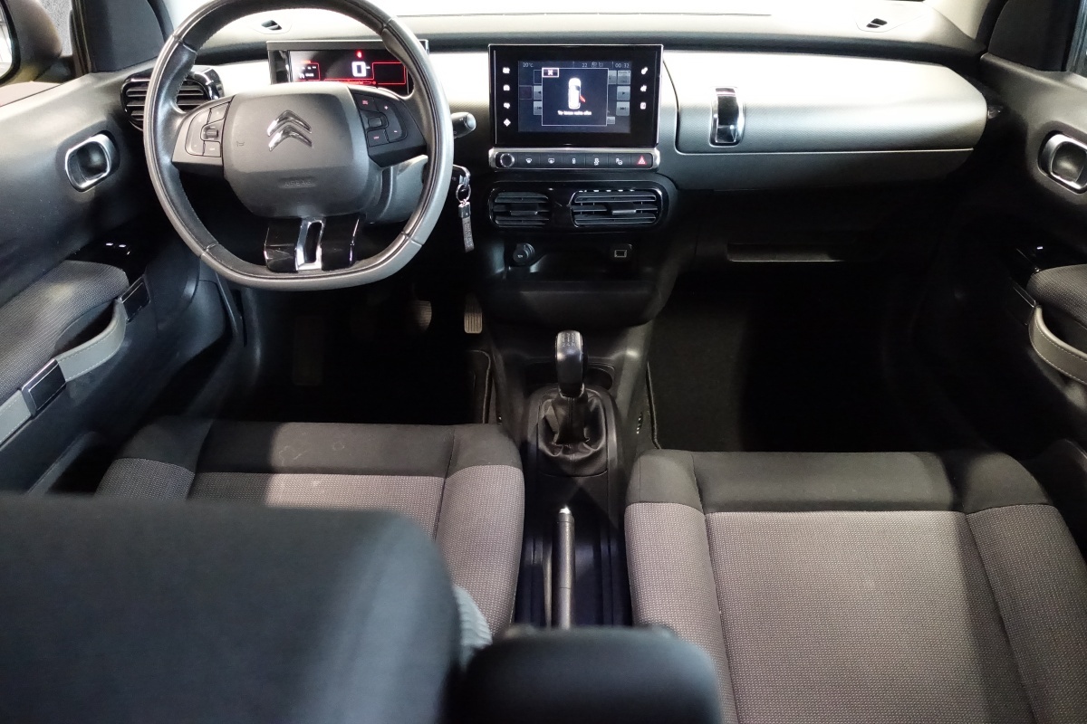 CITROEN C4 Cactus 1.2 e-THP Shine-image-11